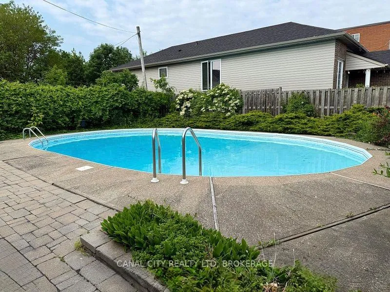 Photo 36 of 49 Pine Street S, Thorold, Thorold Downtown — HOMEH