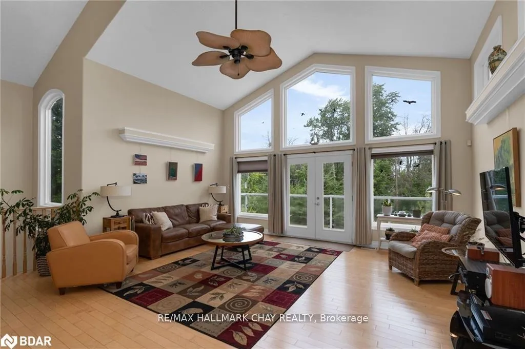 Photo 18 of 19 Constance Boulevard, Wasaga Beach — HOMEH