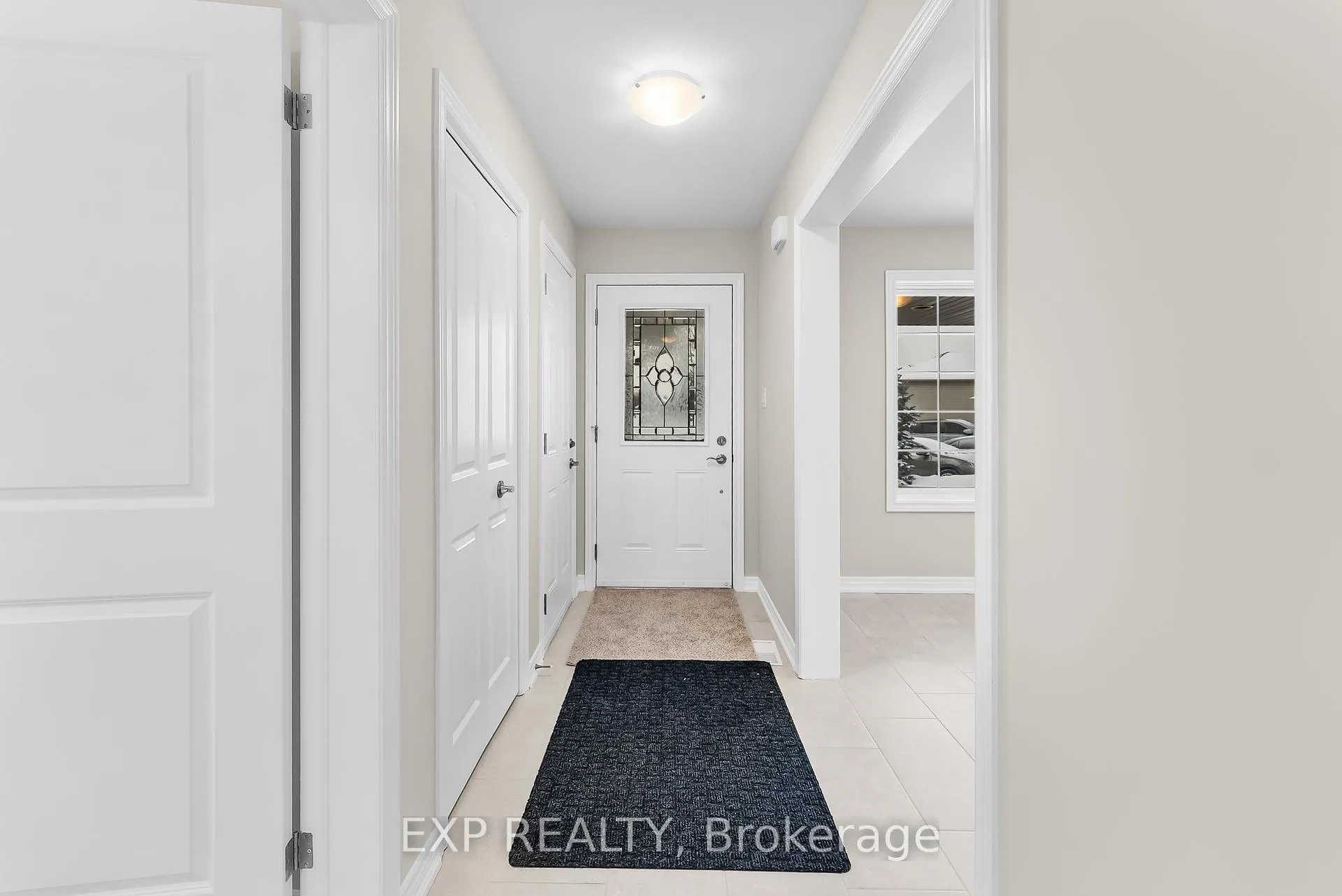 Photo 4 of 8329 Atack Court, Niagara Falls, Ascot — HOMEH