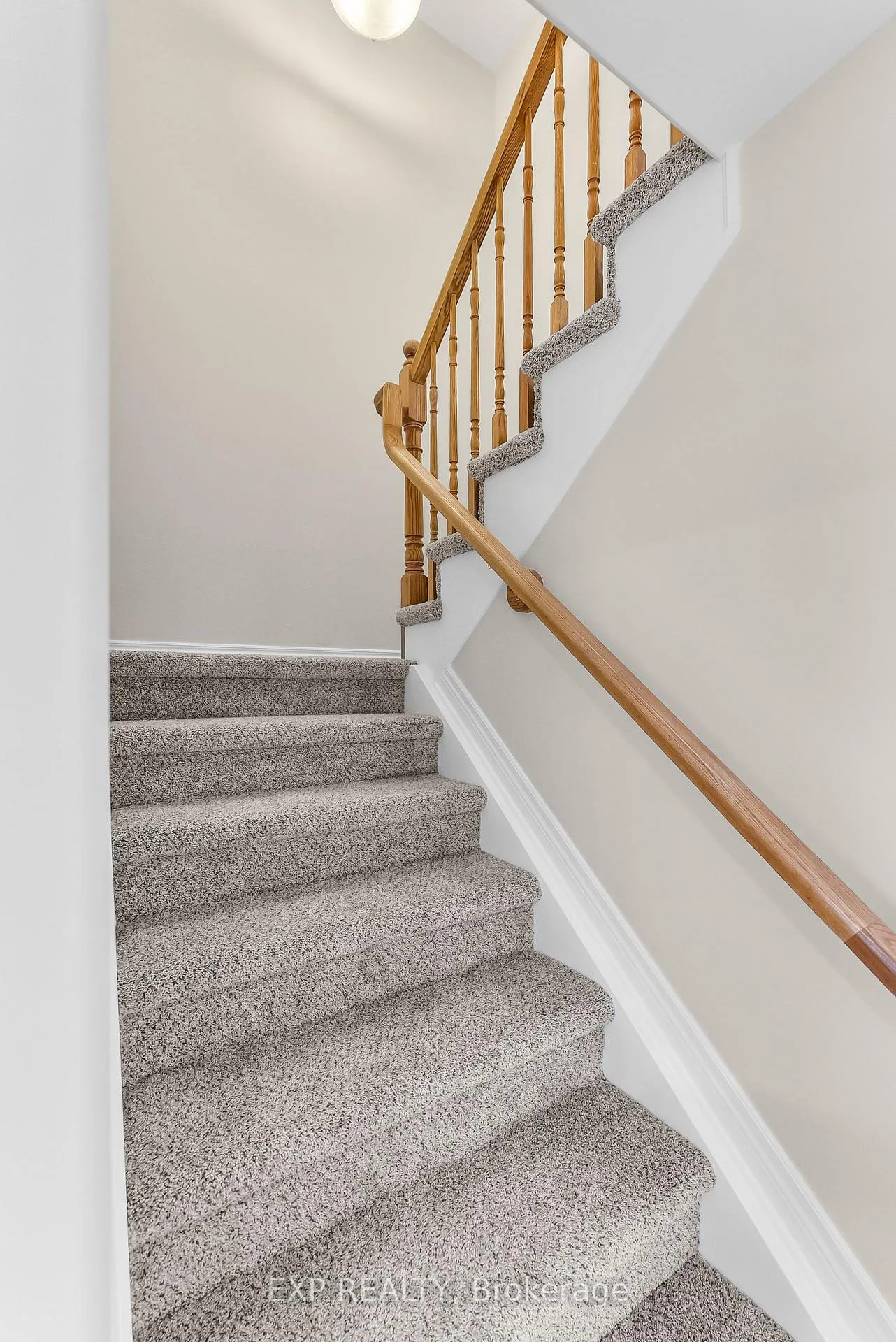 Photo 21 of 8329 Atack Court, Niagara Falls, Ascot — HOMEH