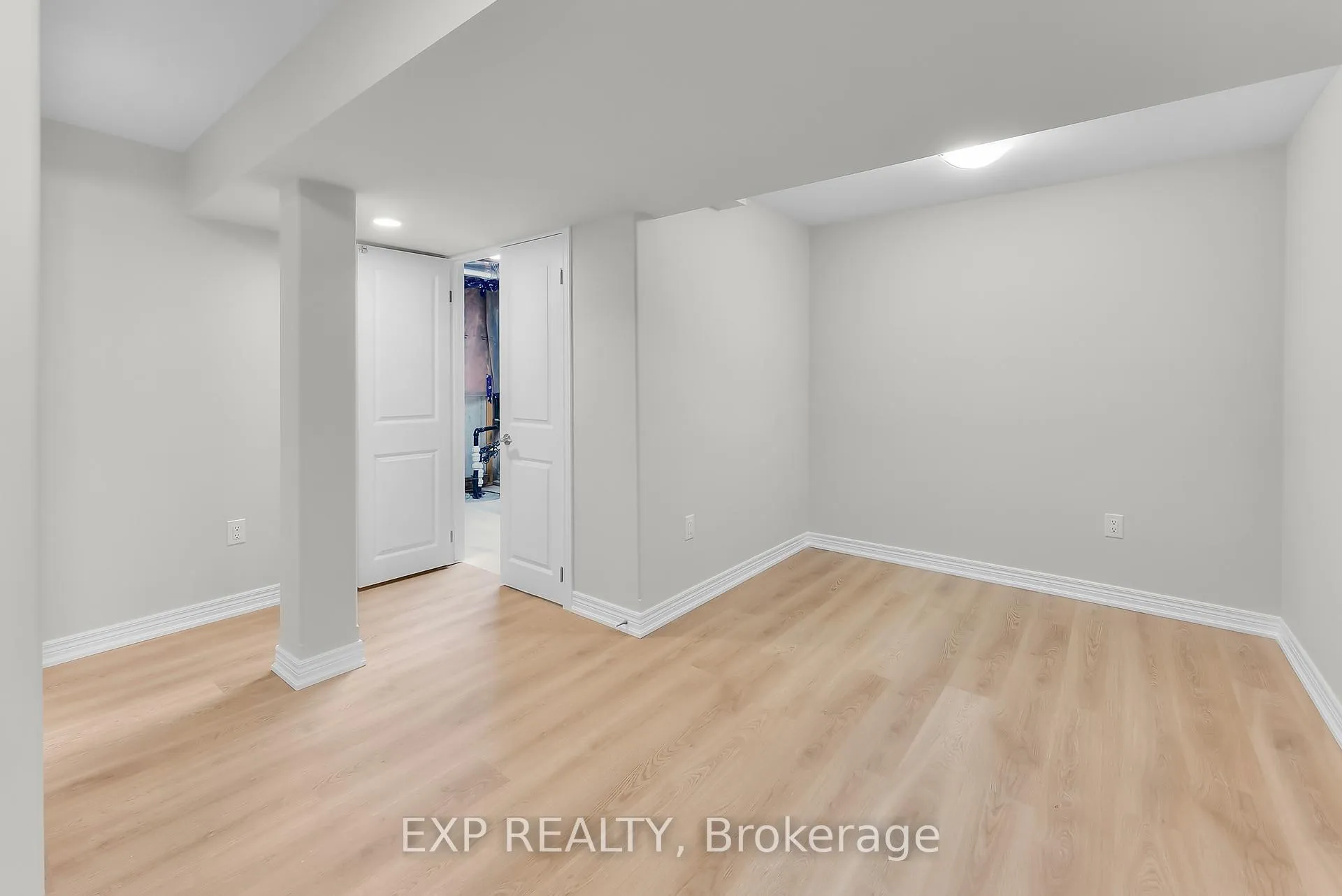 Photo 36 of 8329 Atack Court, Niagara Falls, Ascot — HOMEH