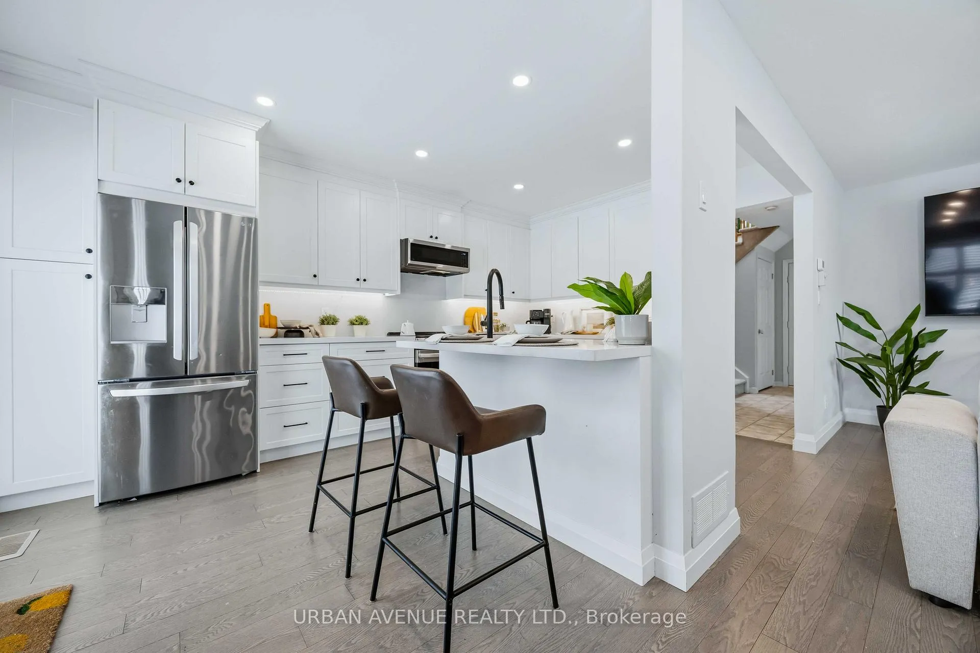 Photo 7 of 5 Caleche Avenue, Clarington, Courtice — HOMEH