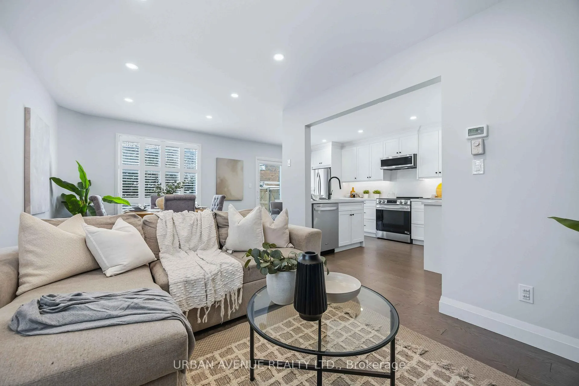 Photo 10 of 5 Caleche Avenue, Clarington, Courtice — HOMEH