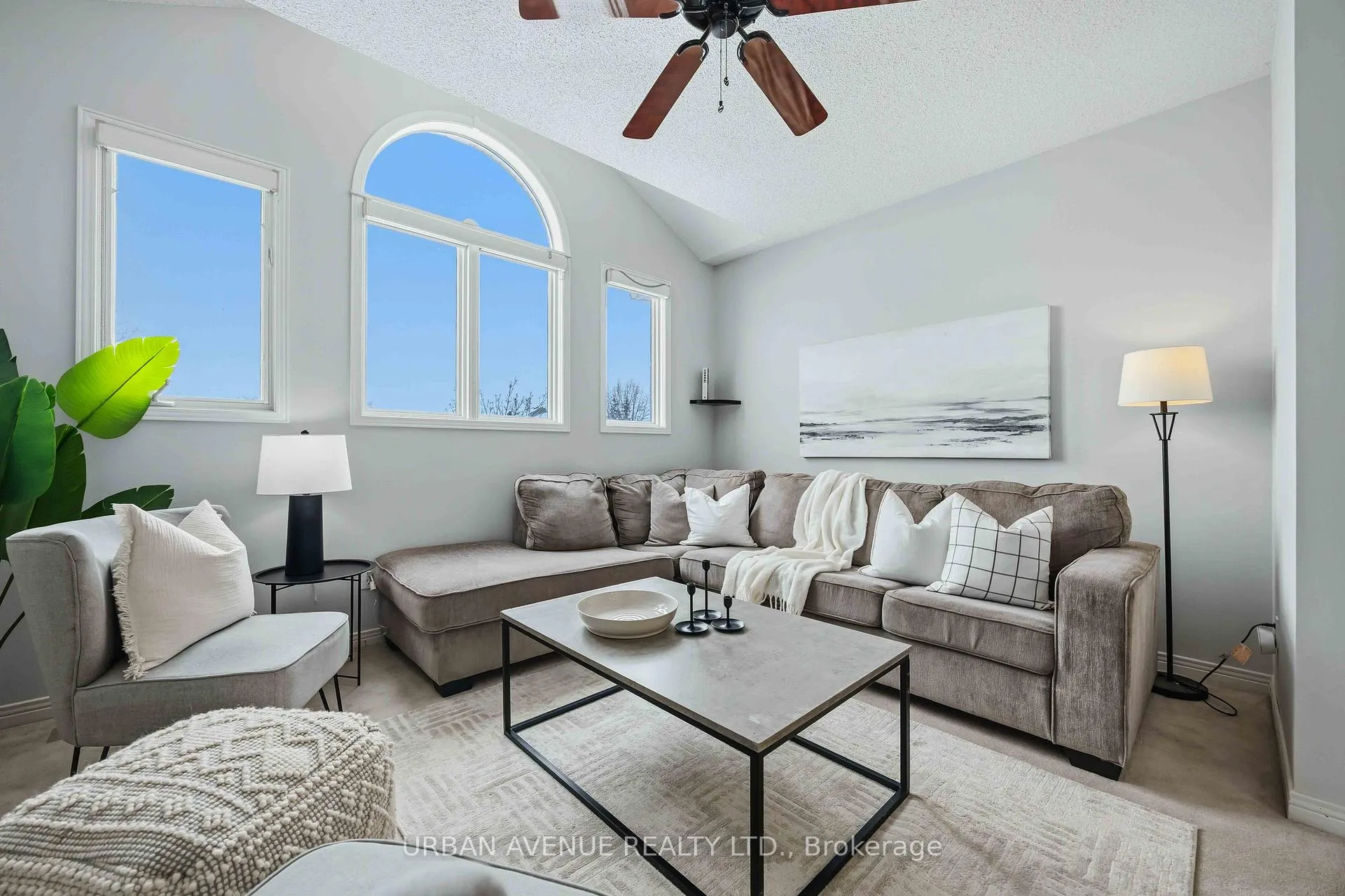 Photo 24 of 5 Caleche Avenue, Clarington, Courtice — HOMEH