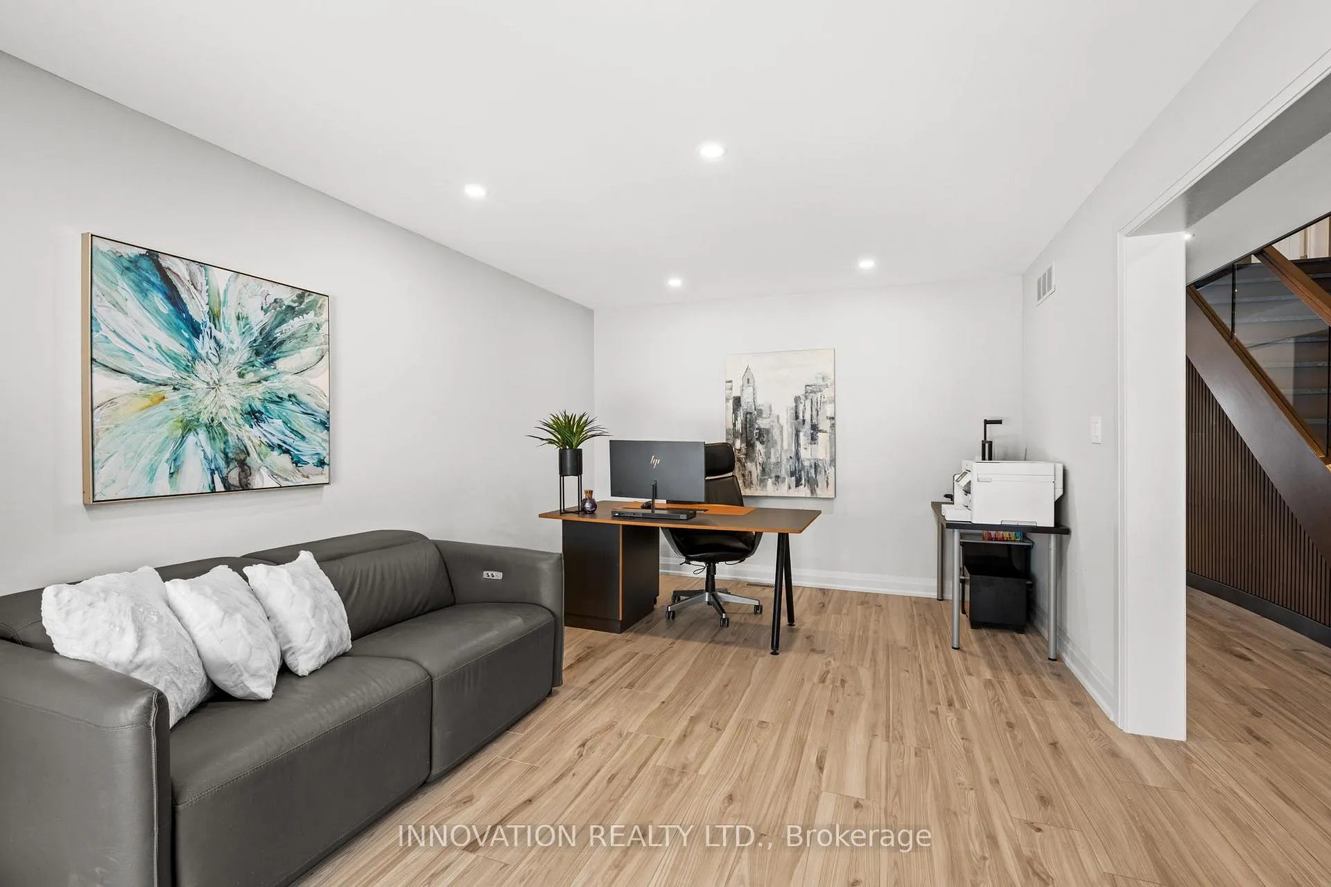 Photo 7 of 38 Rosenfeld Crescent, Ottawa, Kanata - Kanata Lakes/Heritage Hills — HOMEH