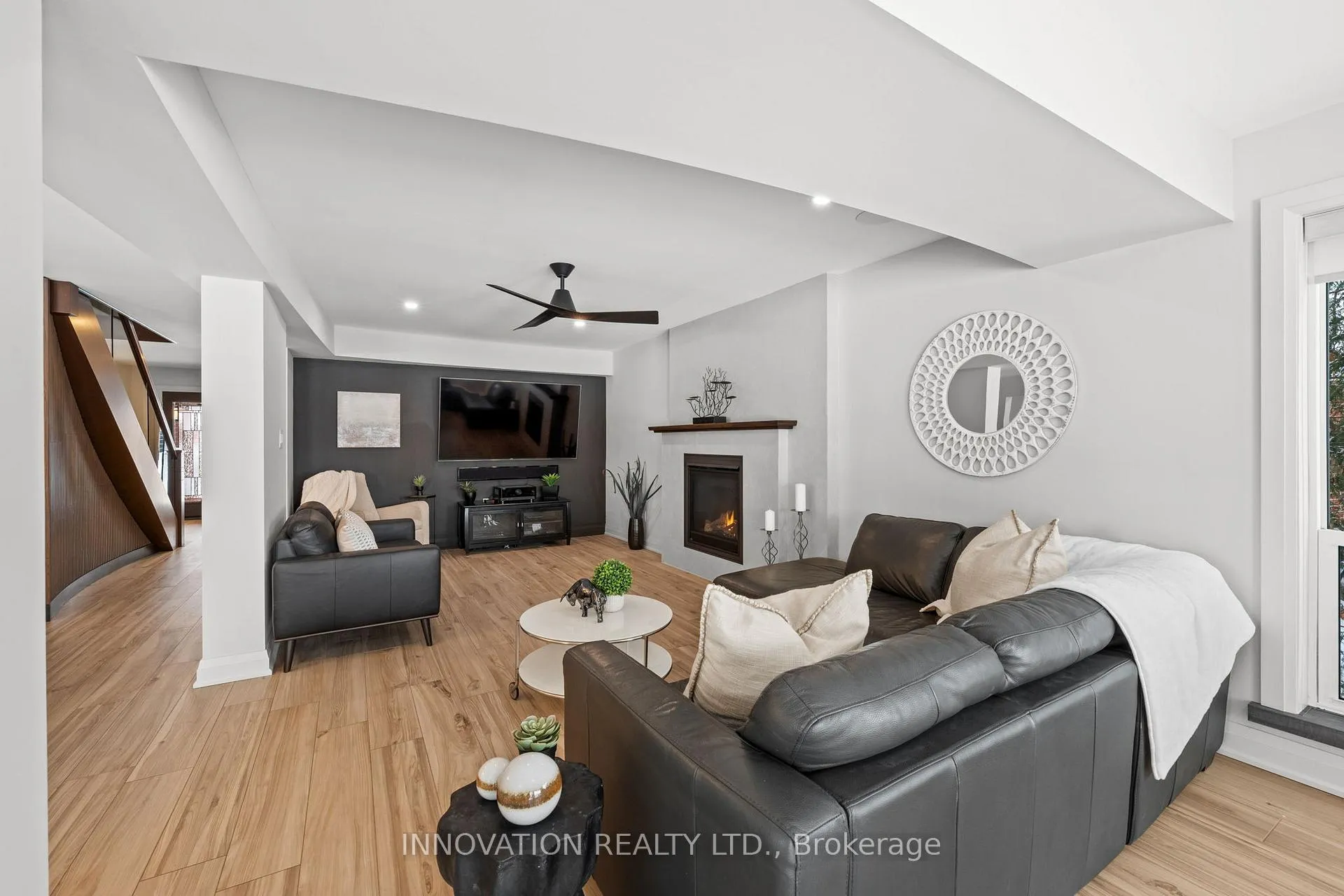 Photo 8 of 38 Rosenfeld Crescent, Ottawa, Kanata - Kanata Lakes/Heritage Hills — HOMEH