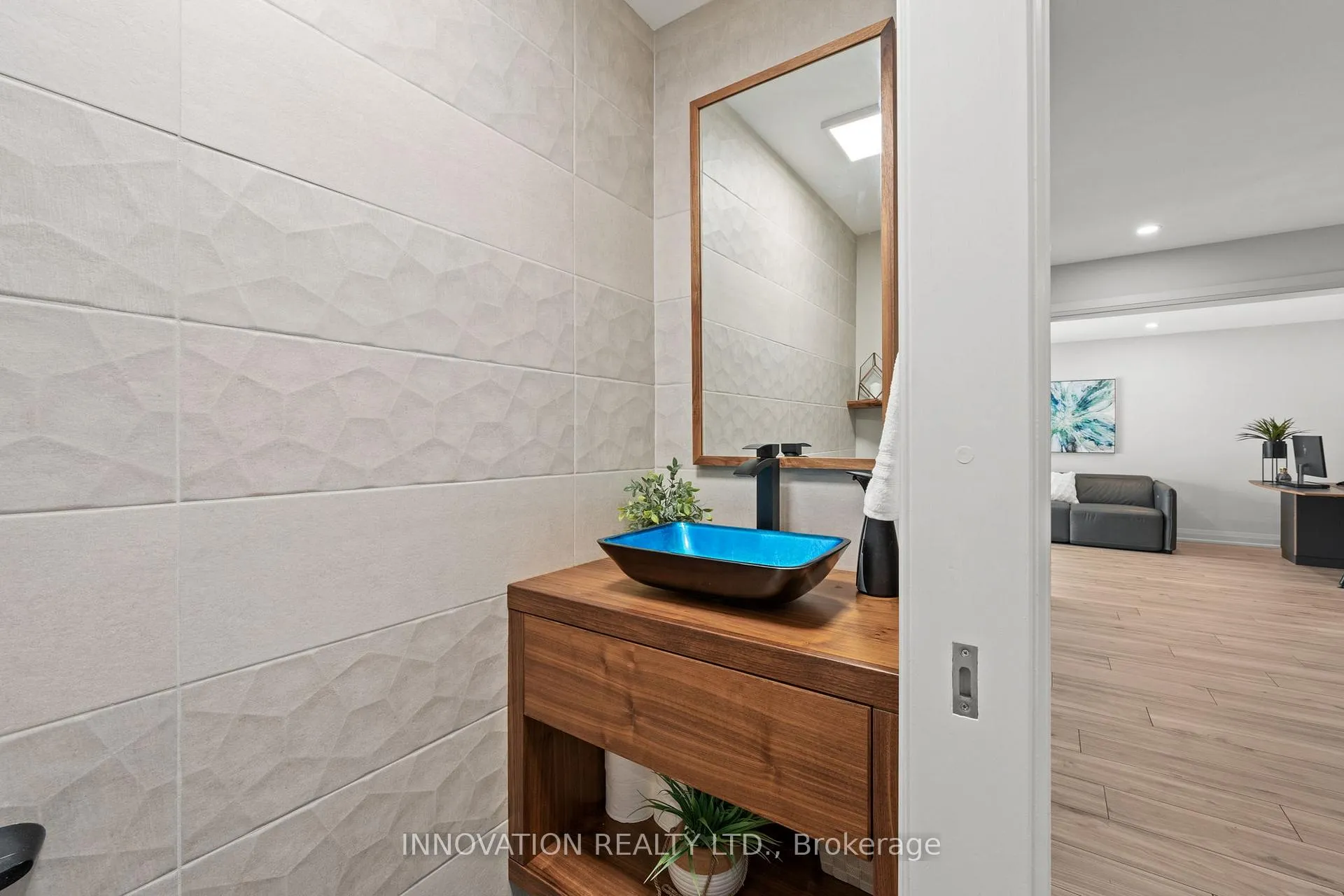 Photo 23 of 38 Rosenfeld Crescent, Ottawa, Kanata - Kanata Lakes/Heritage Hills — HOMEH