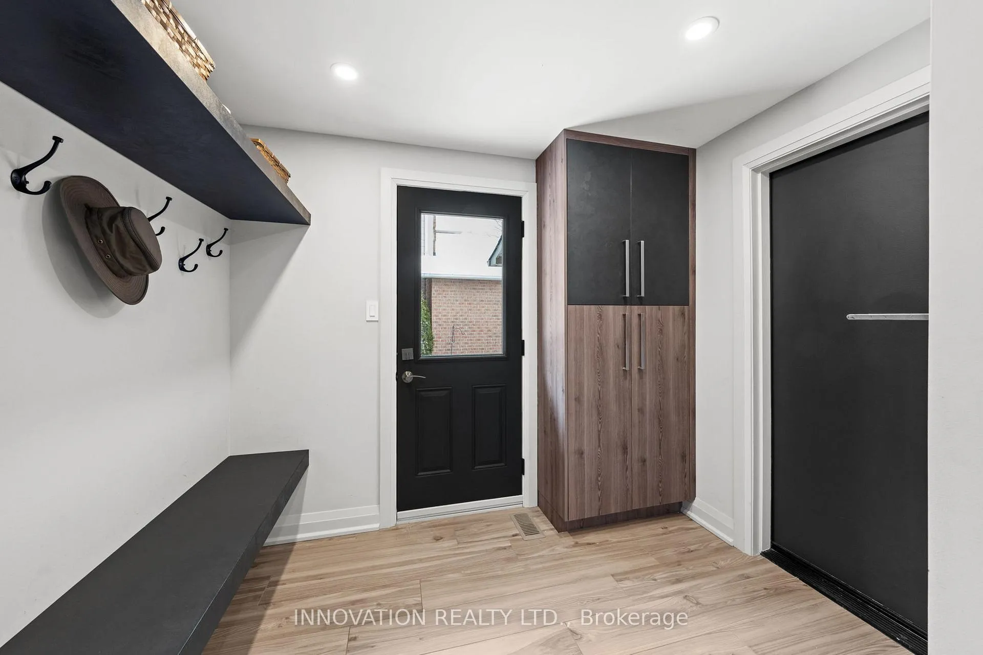 Photo 25 of 38 Rosenfeld Crescent, Ottawa, Kanata - Kanata Lakes/Heritage Hills — HOMEH