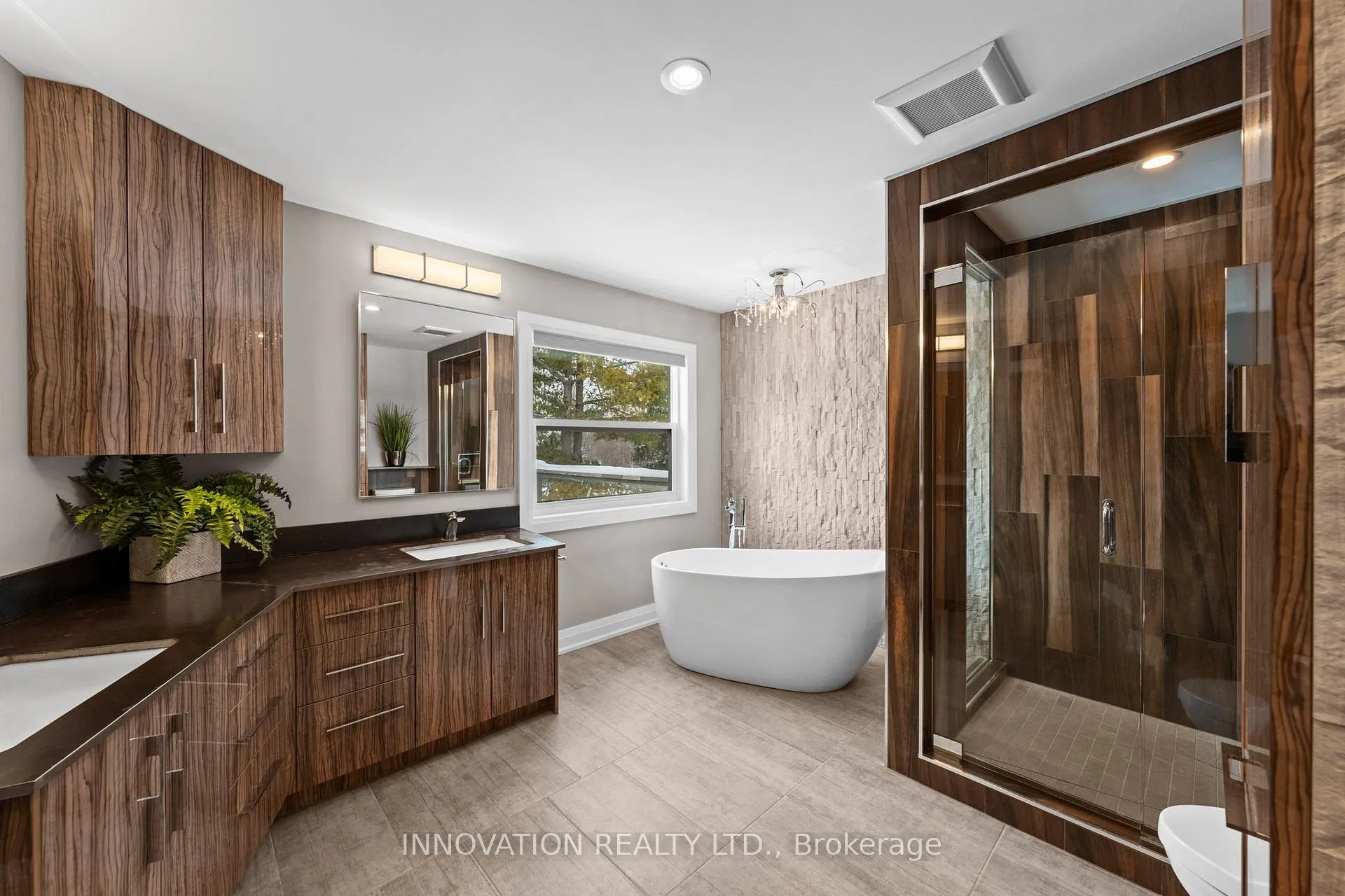 Photo 29 of 38 Rosenfeld Crescent, Ottawa, Kanata - Kanata Lakes/Heritage Hills — HOMEH
