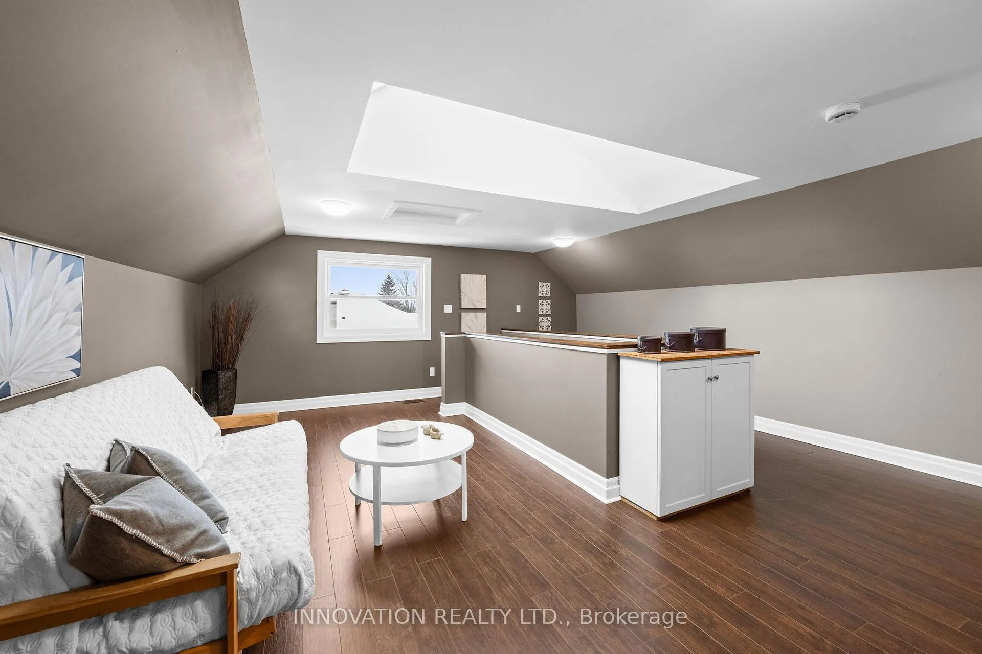 Photo 36 of 38 Rosenfeld Crescent, Ottawa, Kanata - Kanata Lakes/Heritage Hills — HOMEH