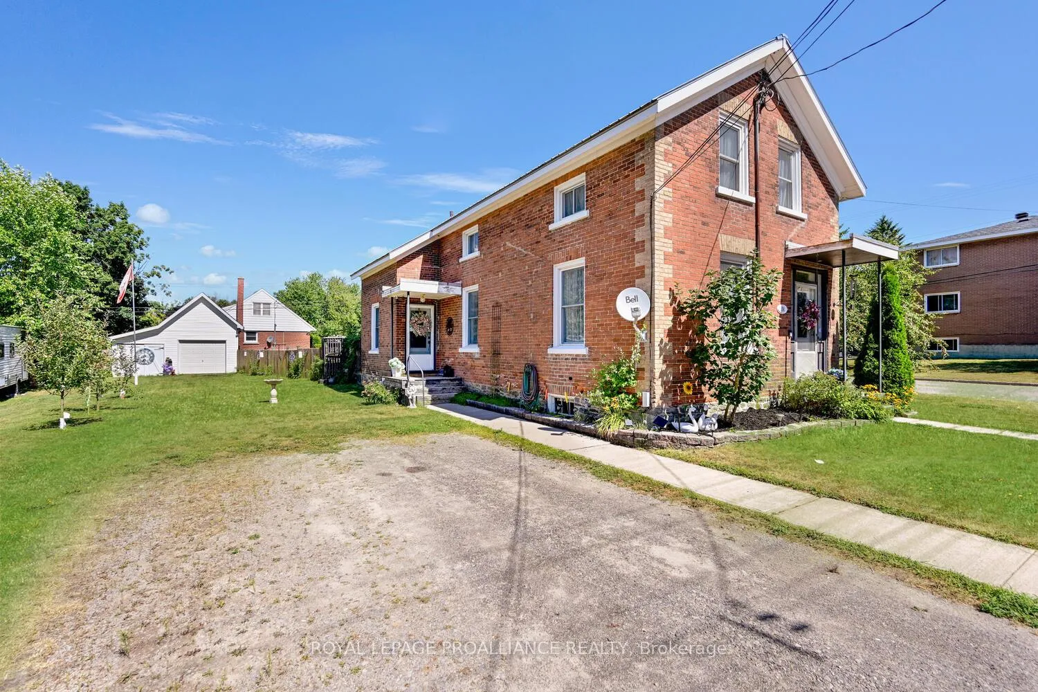 Photo 2 of 394 Park Street E, Prescott — HOMEH