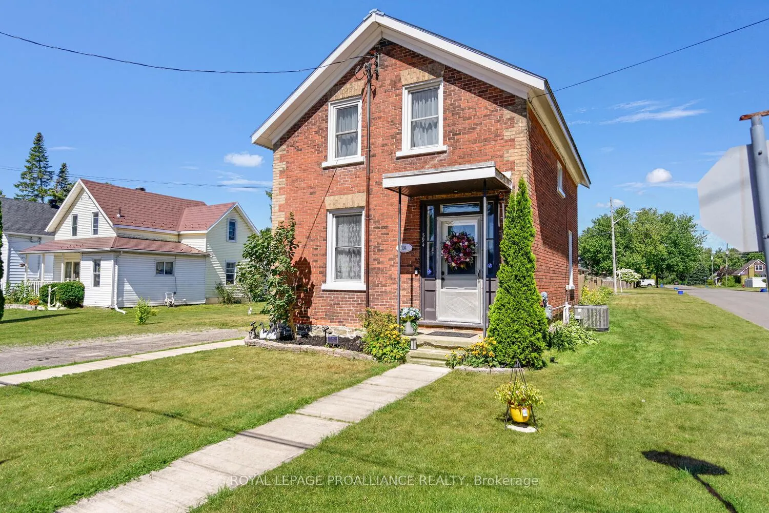 Photo 3 of 394 Park Street E, Prescott — HOMEH