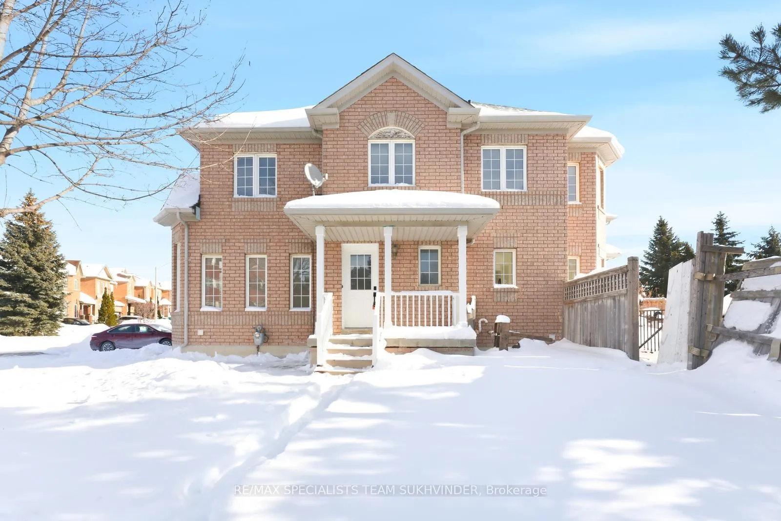 Photo 3 of 2 Thunderbird Trail, Brampton, Sandringham-Wellington — HOMEH