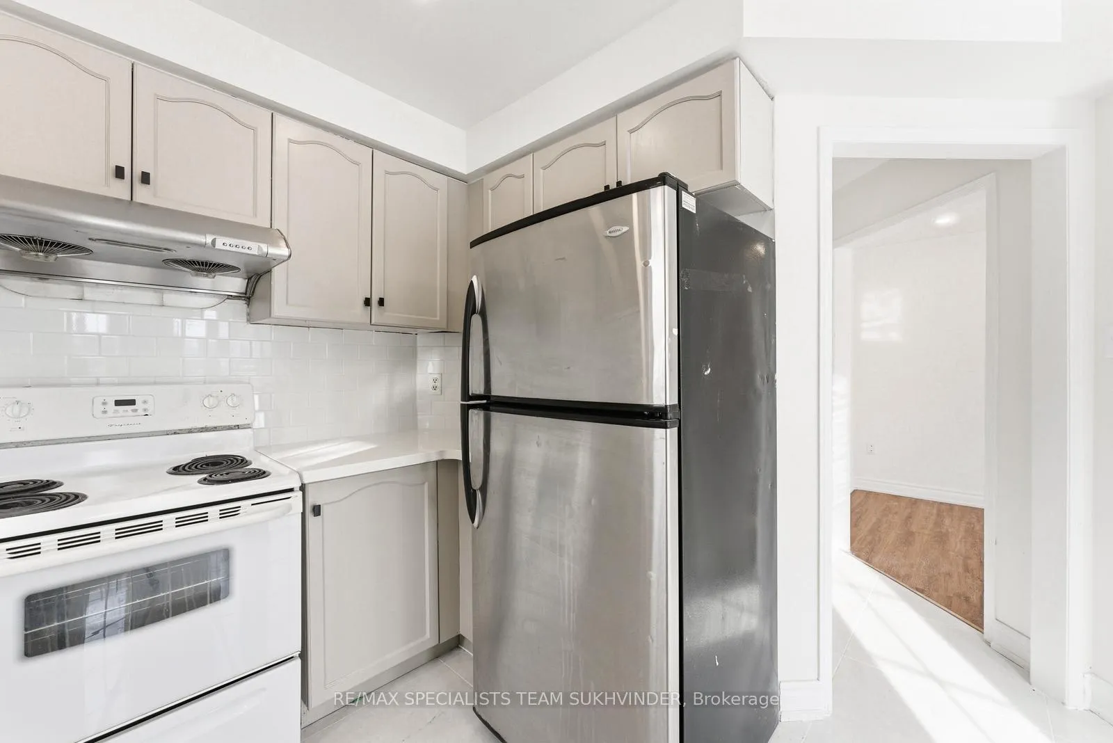 Photo 21 of 2 Thunderbird Trail, Brampton, Sandringham-Wellington — HOMEH