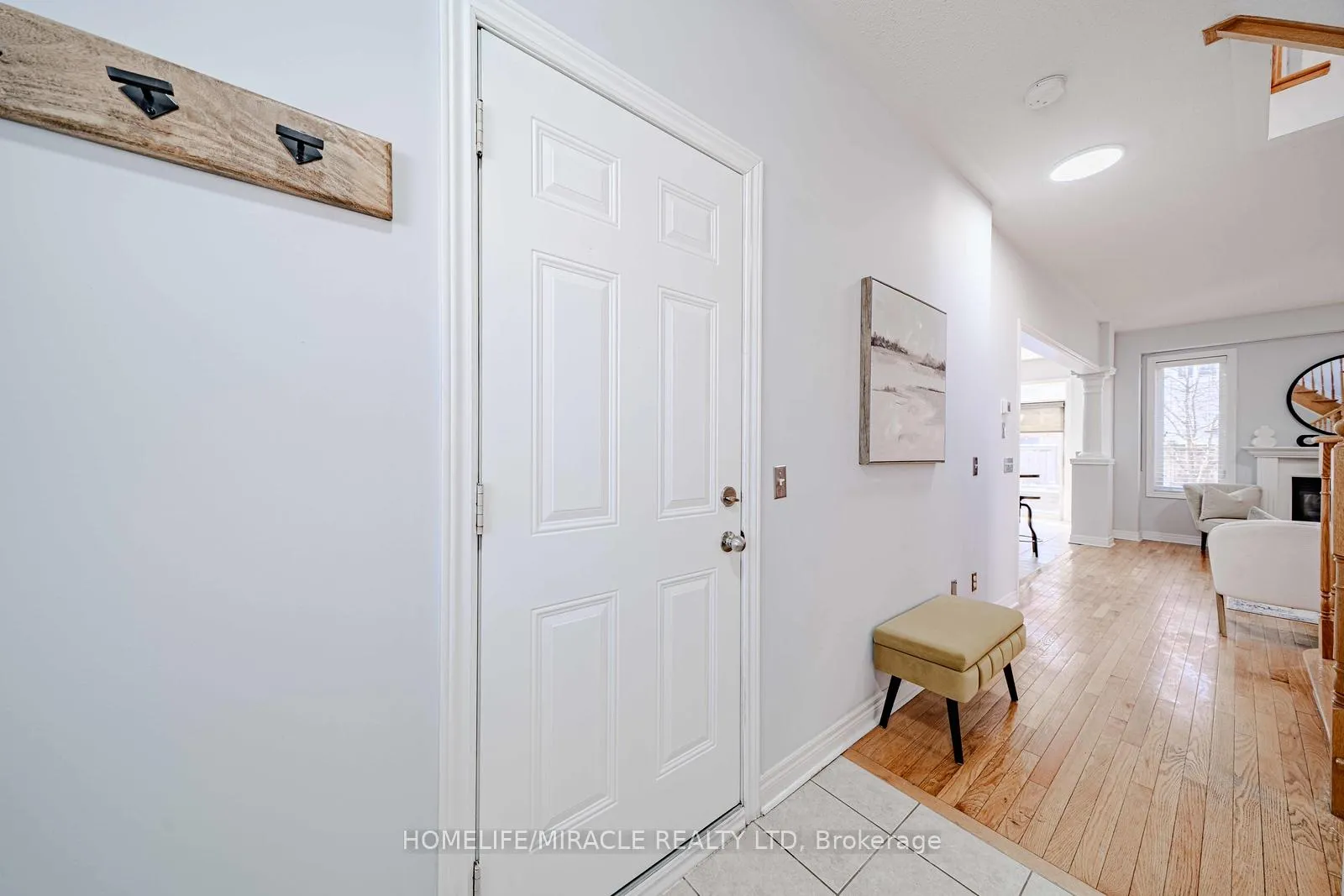 Photo 5 of 113 James Govan Drive, Whitby, Port Whitby — HOMEH