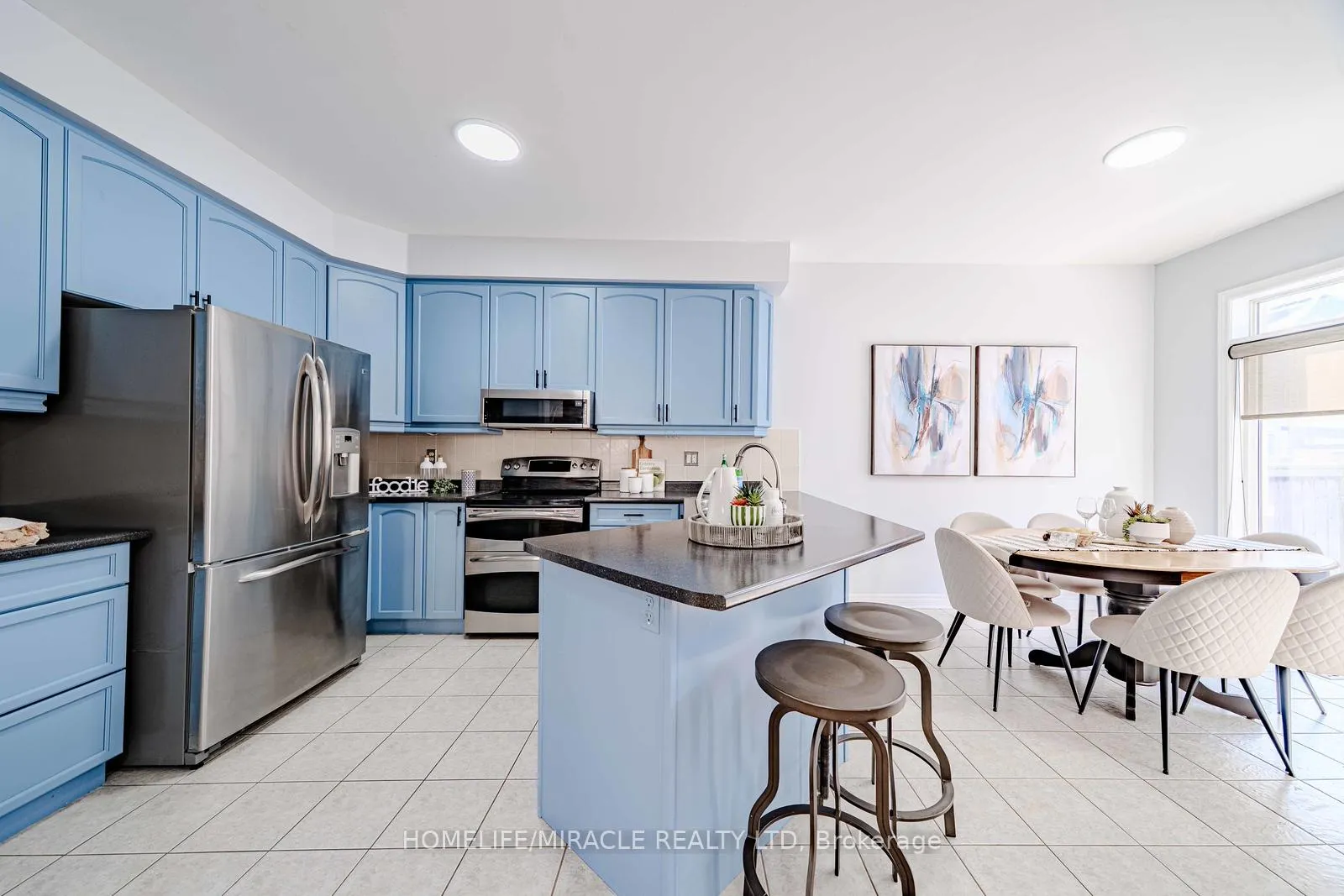 Photo 11 of 113 James Govan Drive, Whitby, Port Whitby — HOMEH