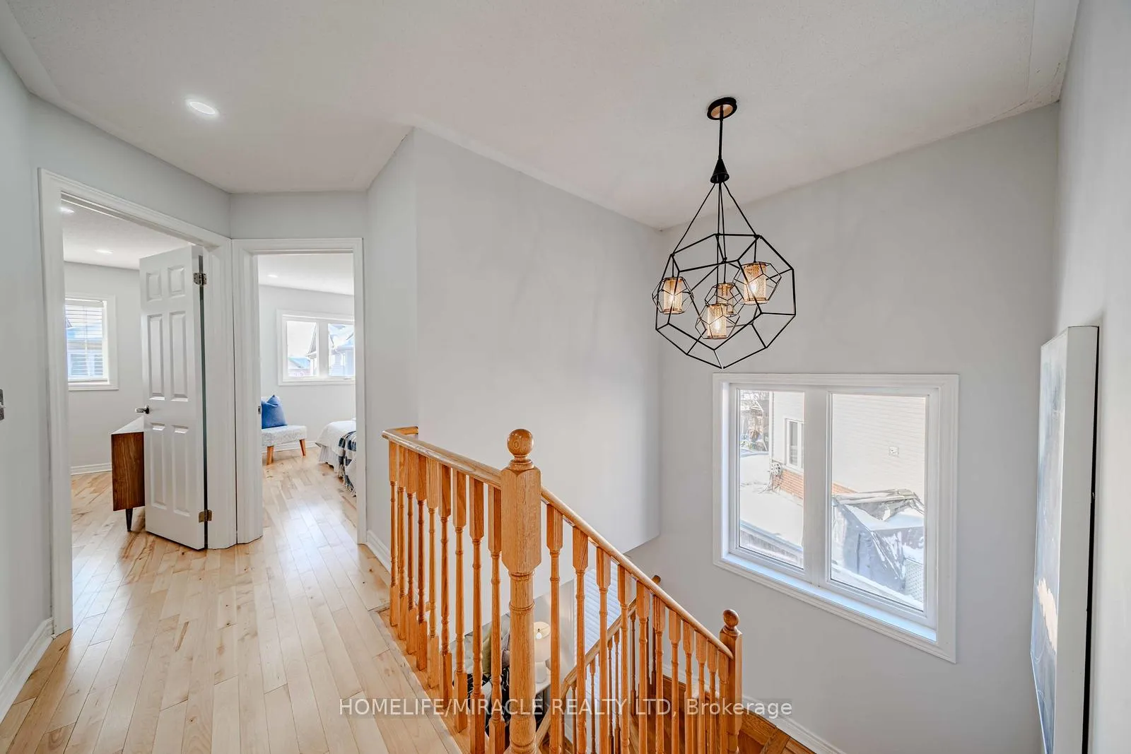 Photo 16 of 113 James Govan Drive, Whitby, Port Whitby — HOMEH