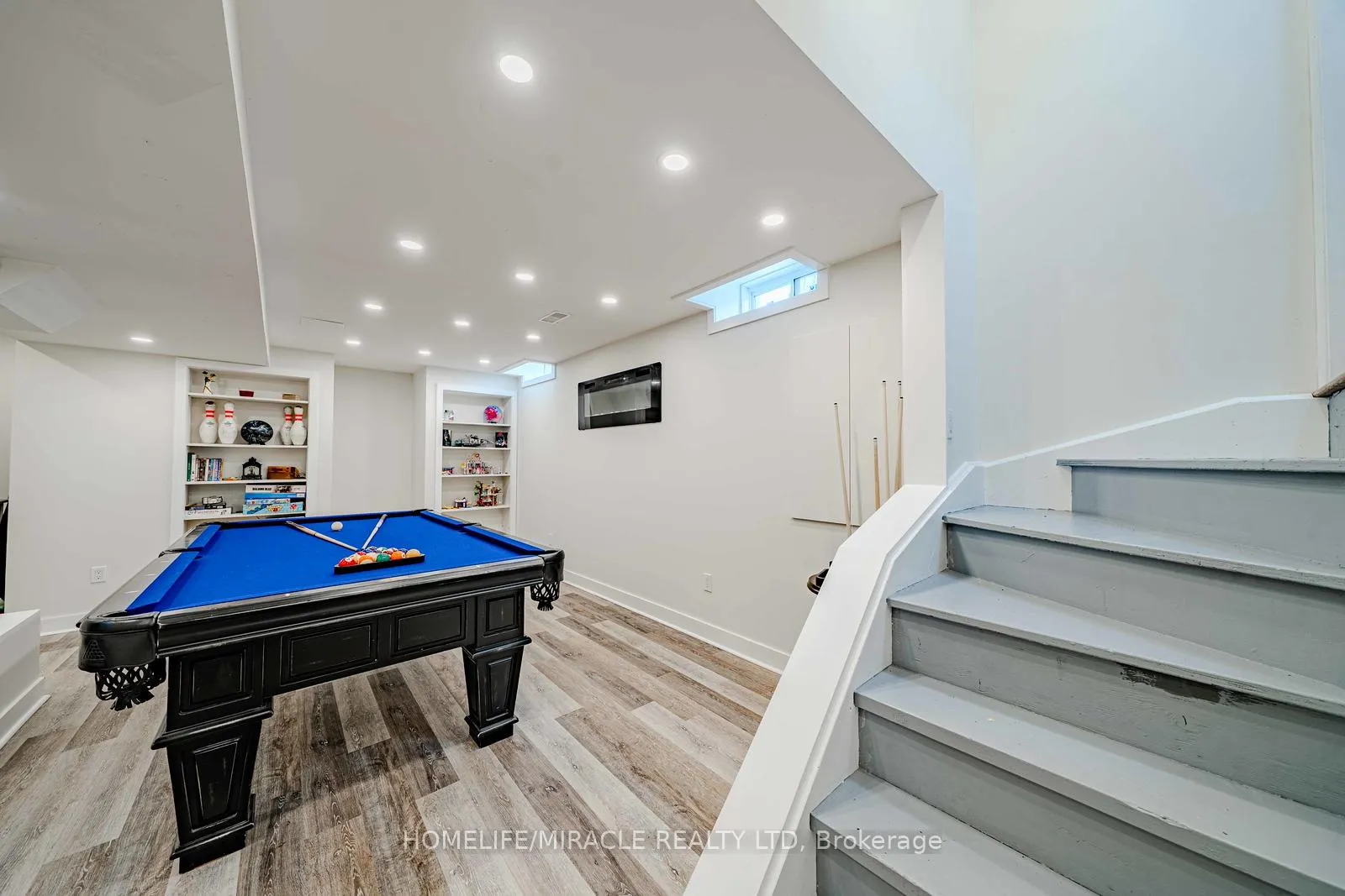 Photo 33 of 113 James Govan Drive, Whitby, Port Whitby — HOMEH