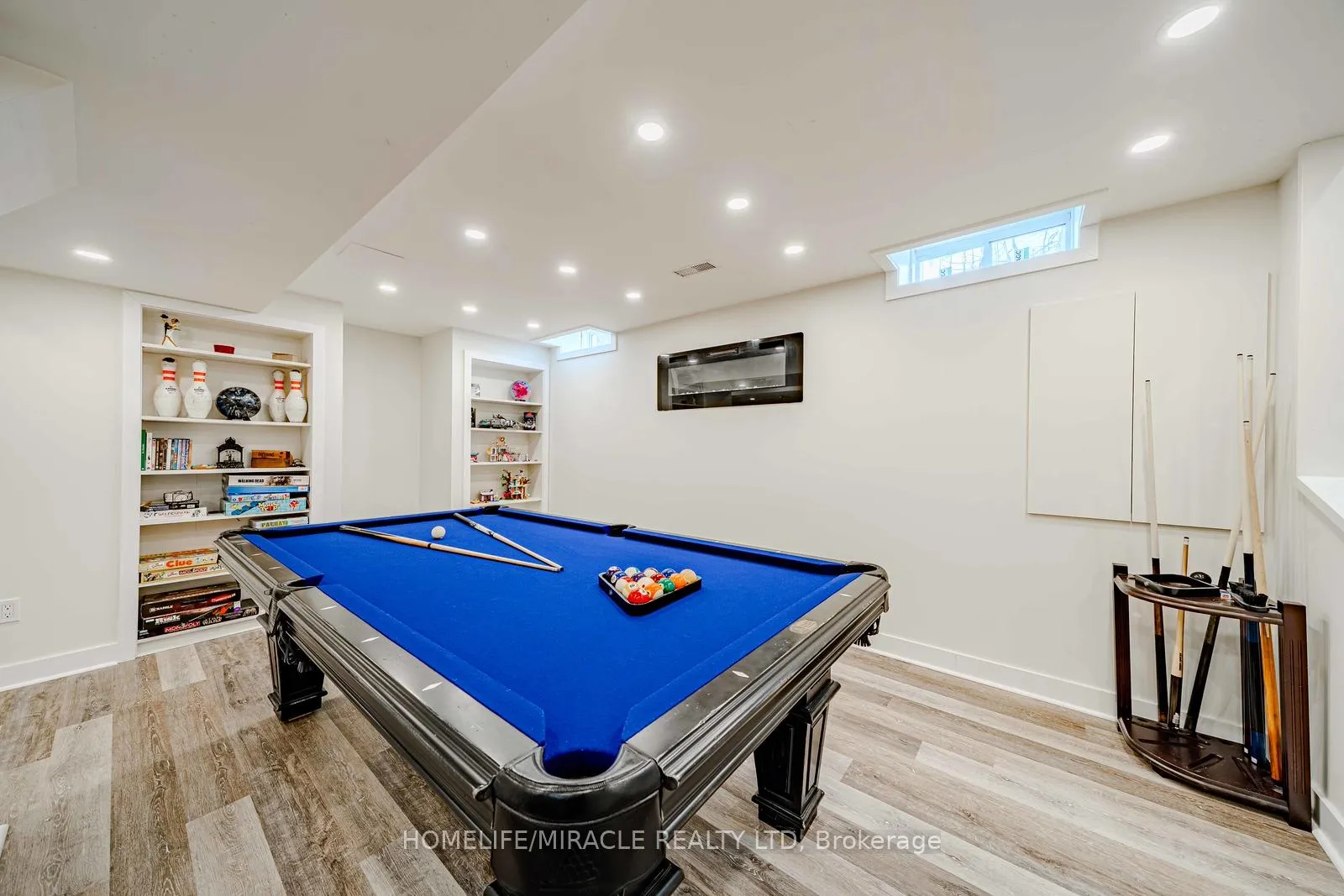 Photo 34 of 113 James Govan Drive, Whitby, Port Whitby — HOMEH