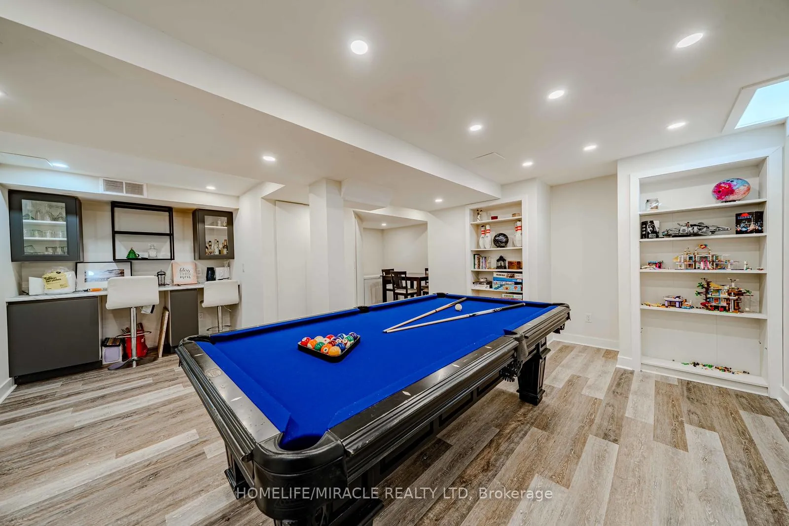 Photo 35 of 113 James Govan Drive, Whitby, Port Whitby — HOMEH
