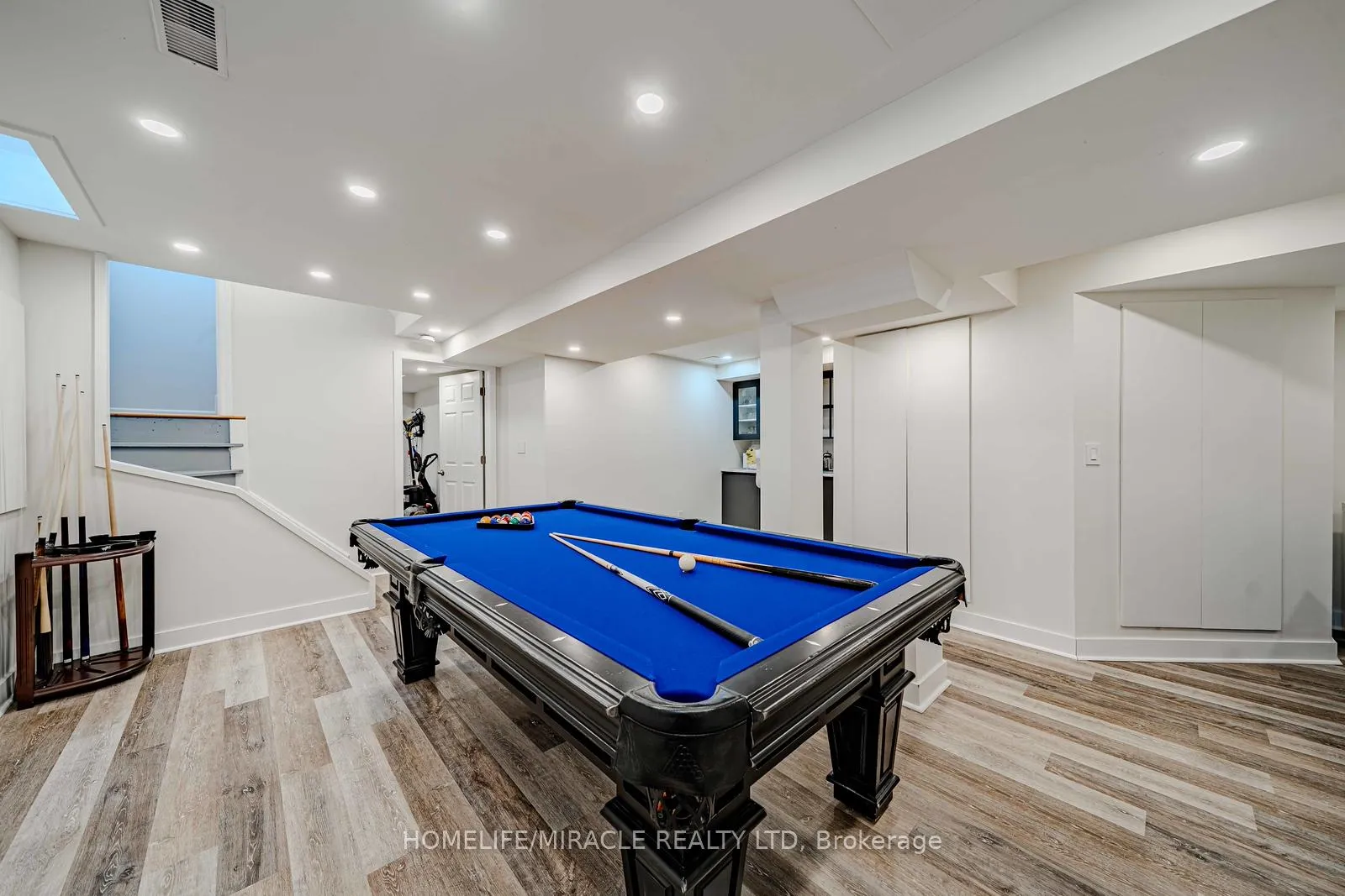 Photo 36 of 113 James Govan Drive, Whitby, Port Whitby — HOMEH