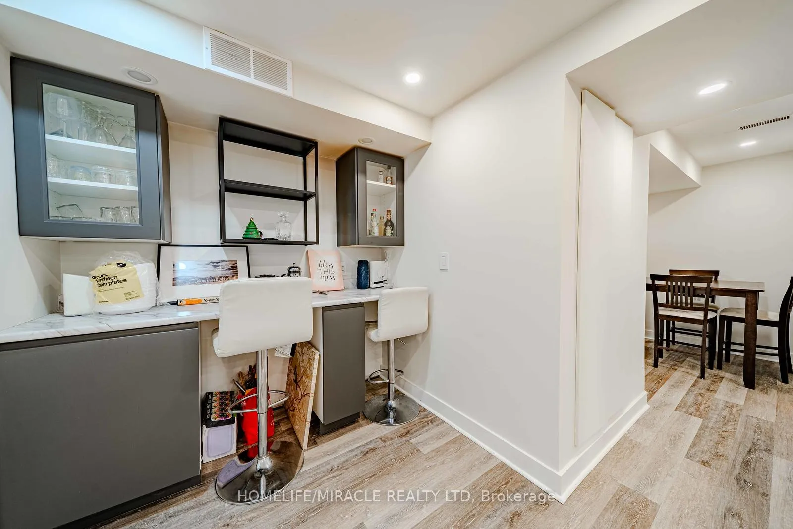 Photo 37 of 113 James Govan Drive, Whitby, Port Whitby — HOMEH