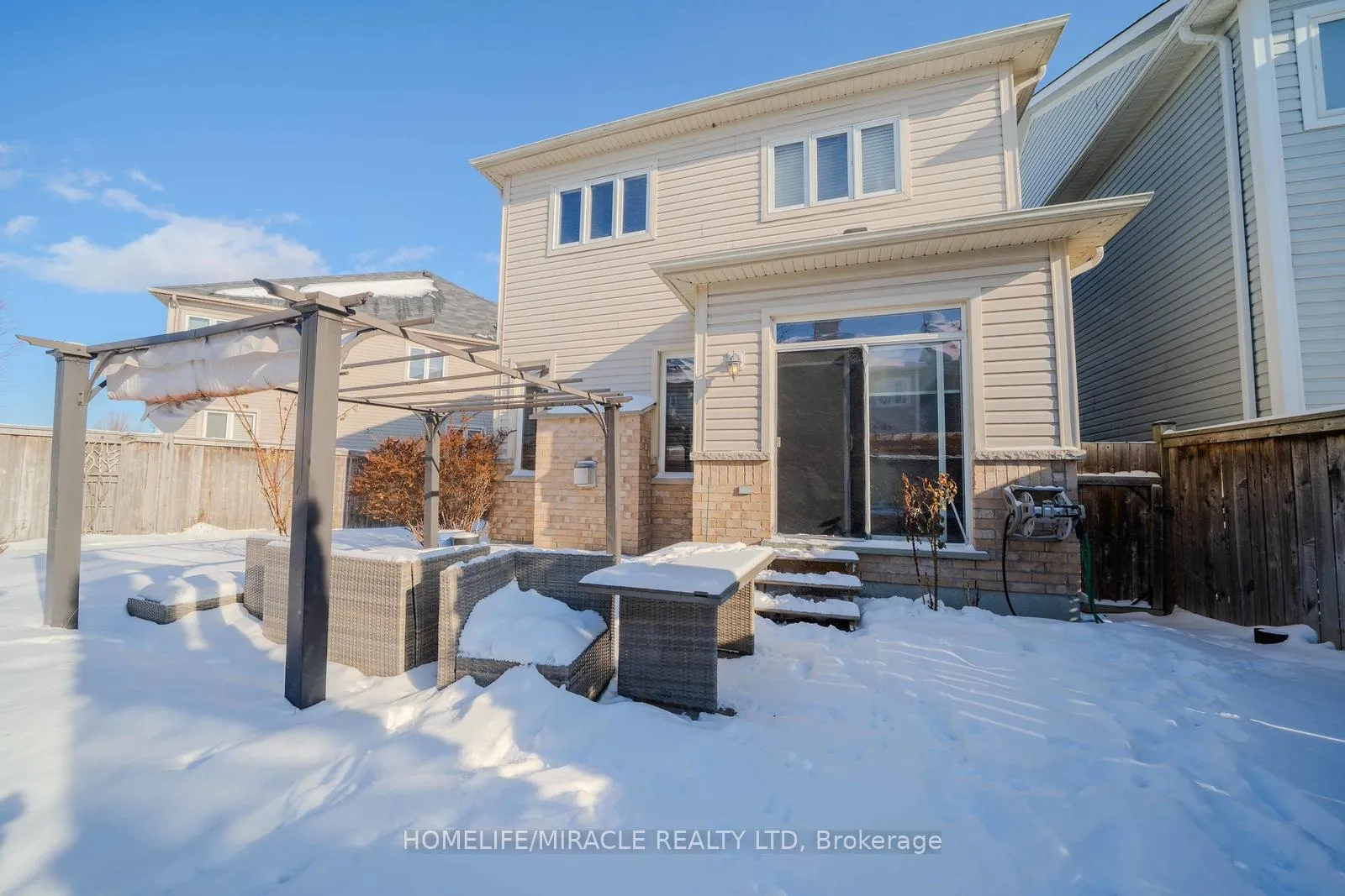 Photo 45 of 113 James Govan Drive, Whitby, Port Whitby — HOMEH