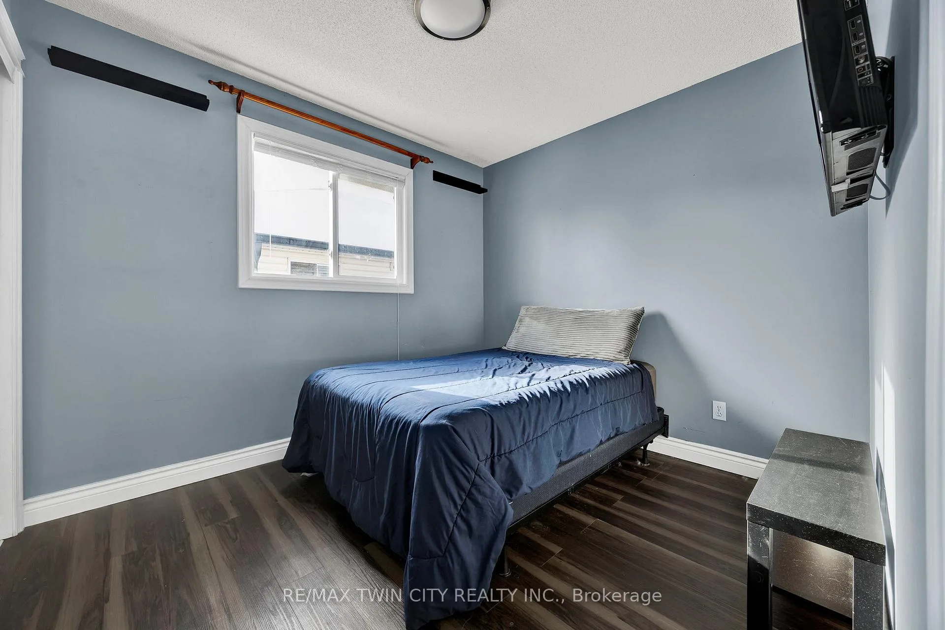 Photo 18 of 299 Erinbrook Drive, Kitchener — HOMEH