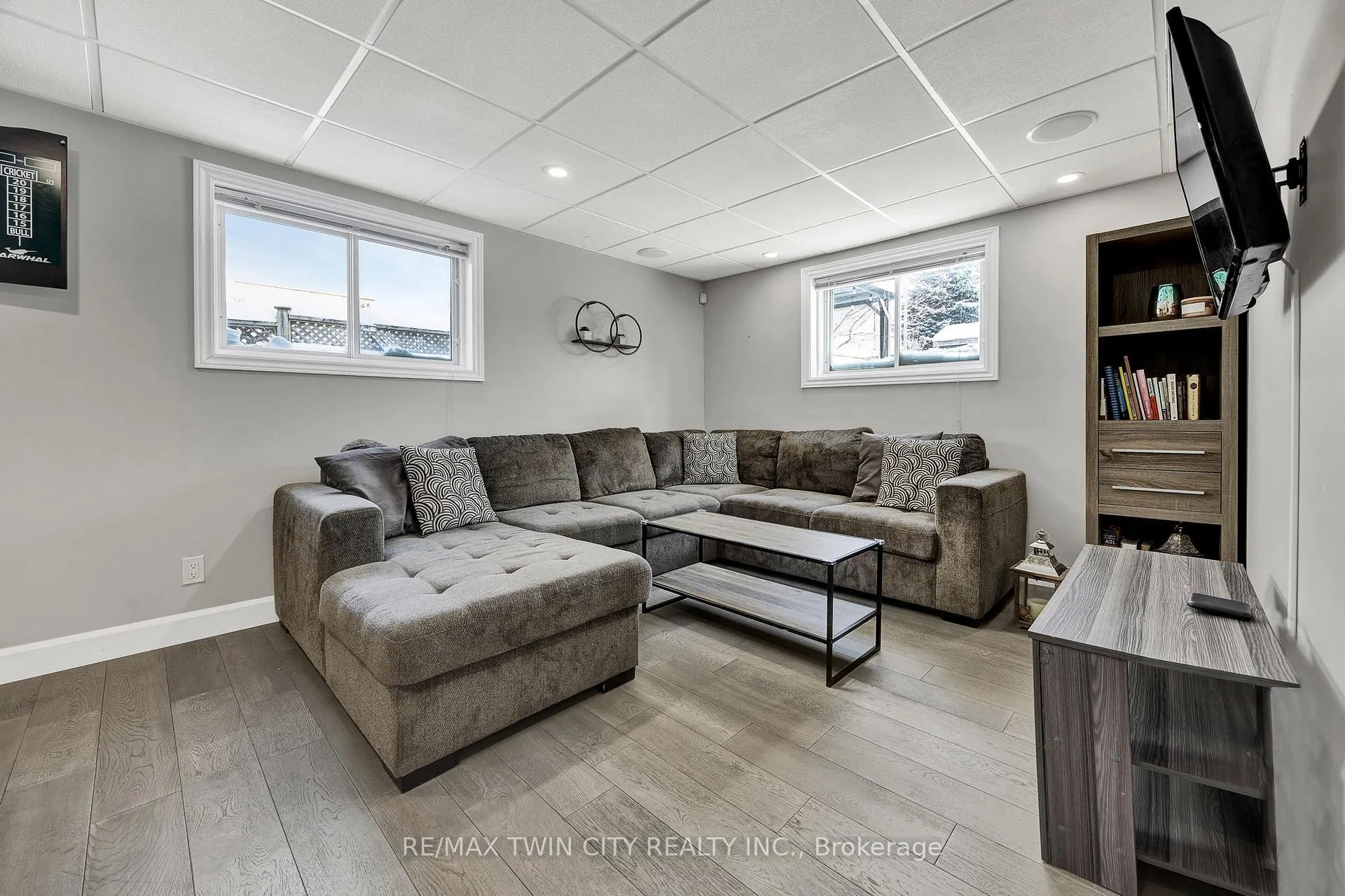Photo 24 of 299 Erinbrook Drive, Kitchener — HOMEH