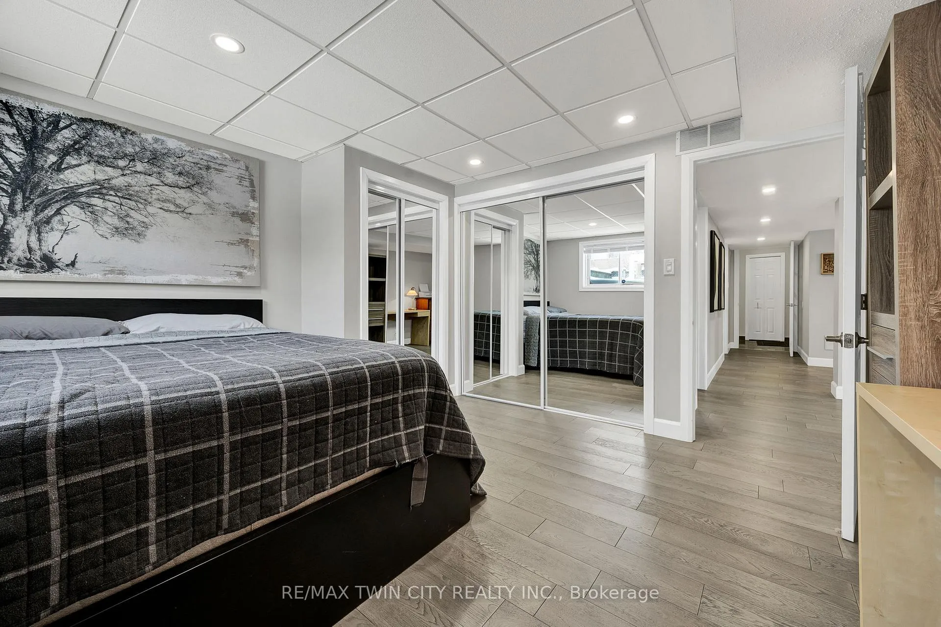 Photo 27 of 299 Erinbrook Drive, Kitchener — HOMEH