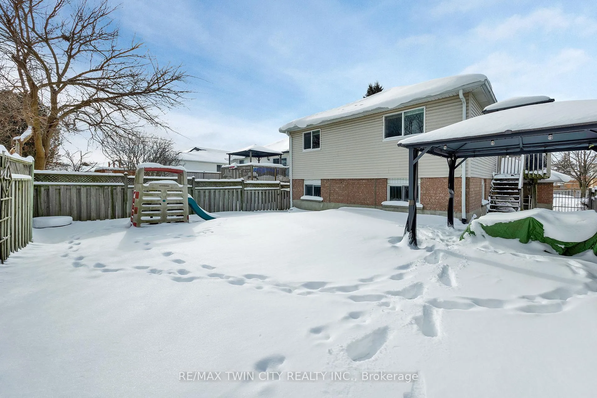 Photo 32 of 299 Erinbrook Drive, Kitchener — HOMEH