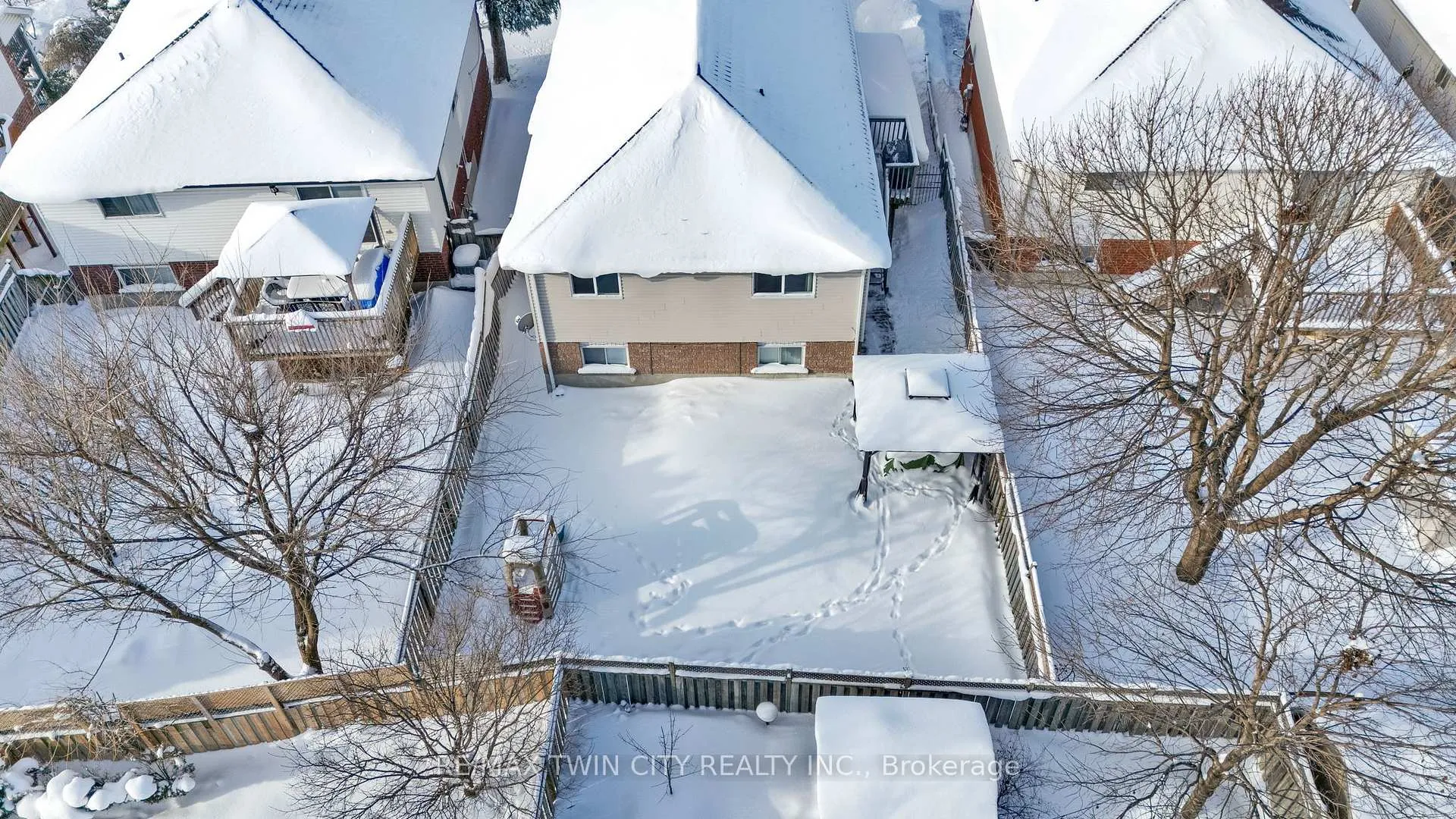 Photo 35 of 299 Erinbrook Drive, Kitchener — HOMEH