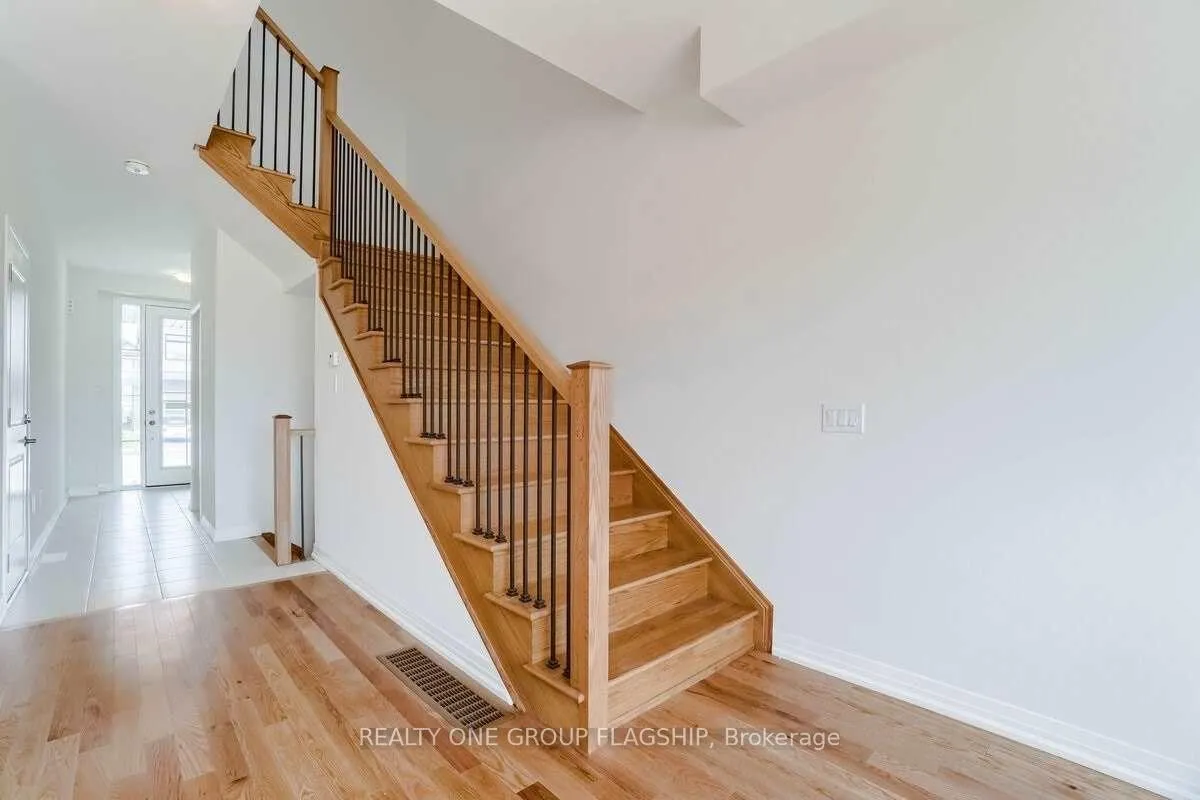 Photo 17 of 269 Provident Way S, Hamilton, Mount Hope — HOMEH