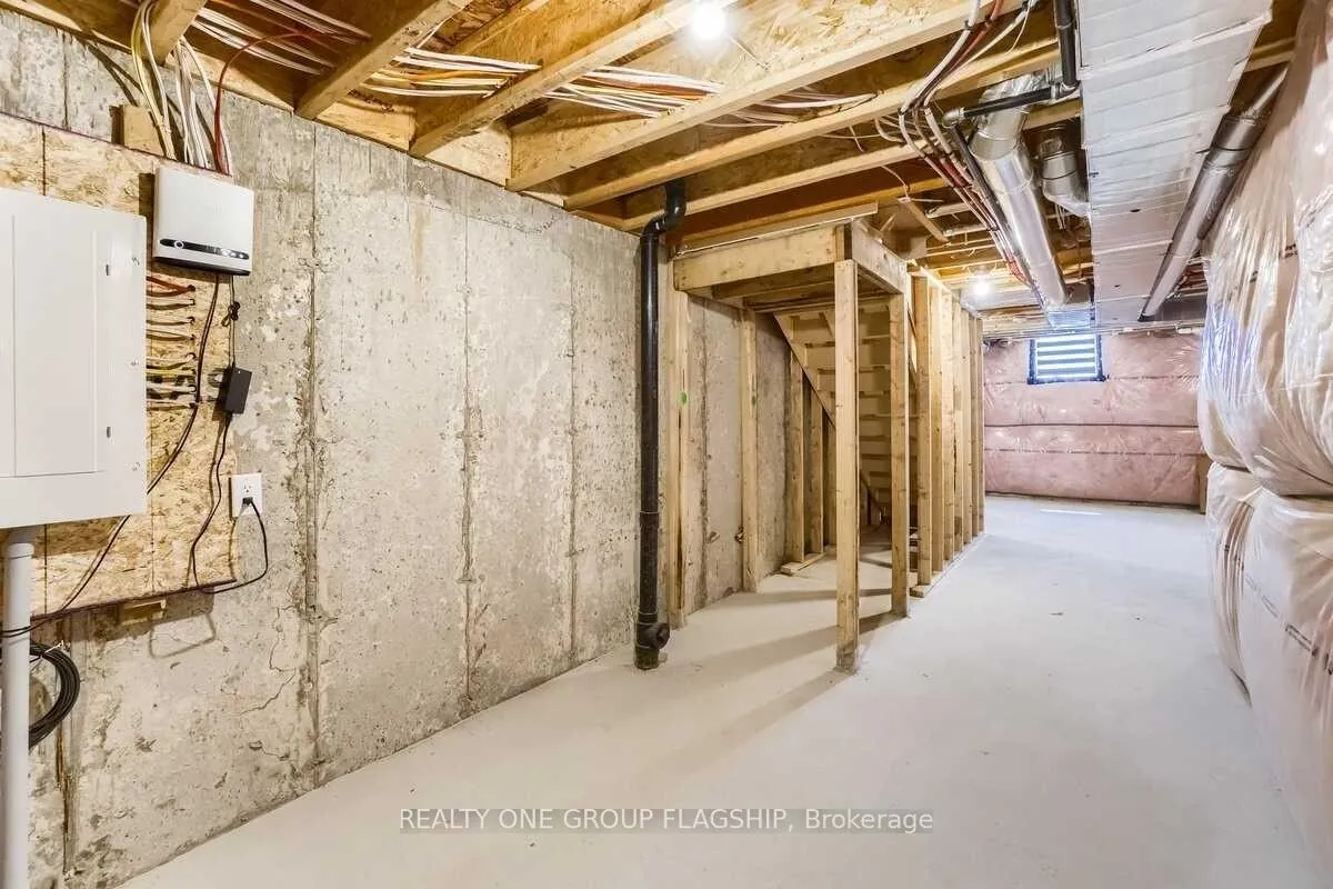 Photo 31 of 269 Provident Way S, Hamilton, Mount Hope — HOMEH