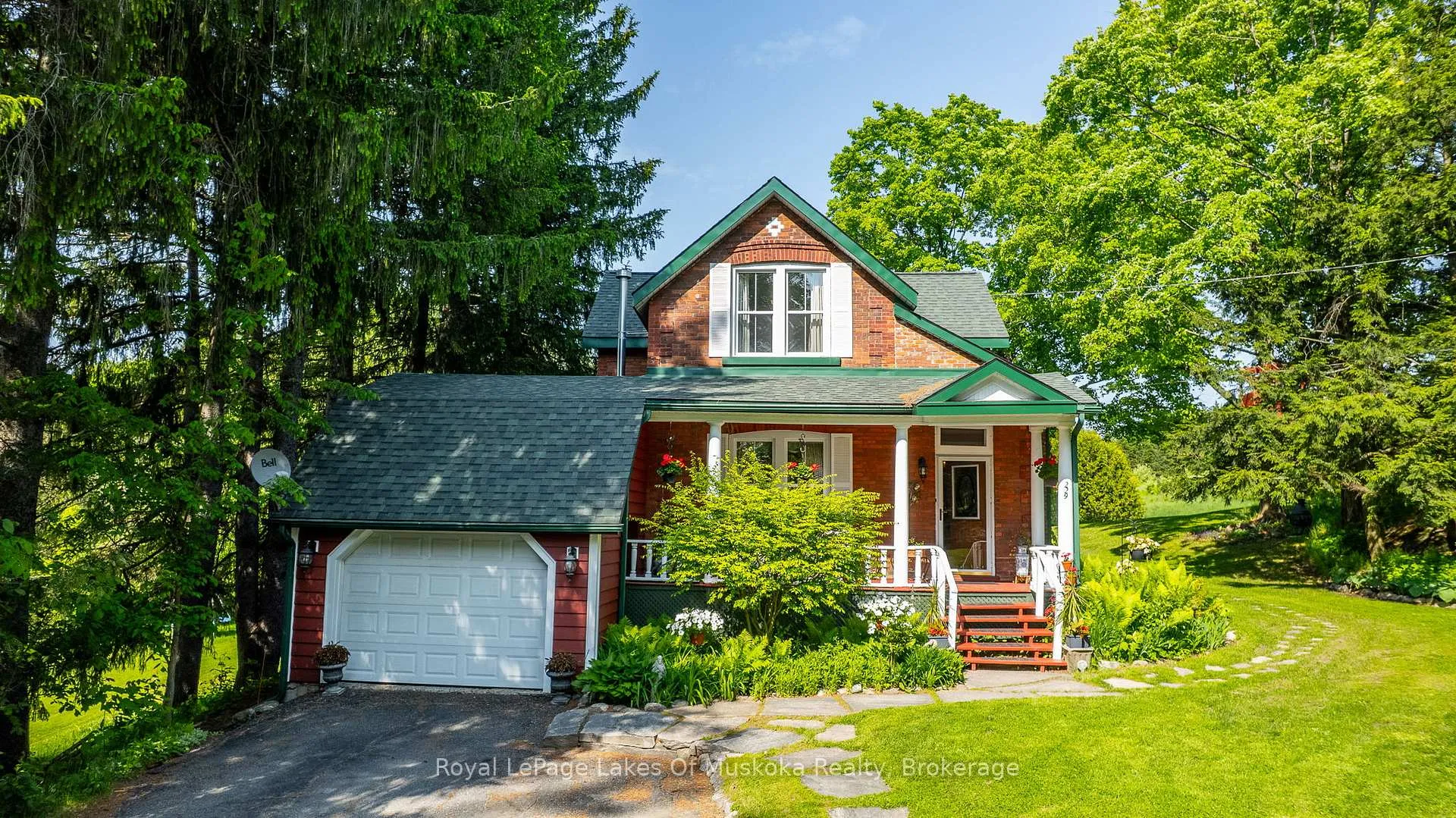 Photo 4 of 229 Fraserburg Road, Bracebridge, Macaulay — HOMEH