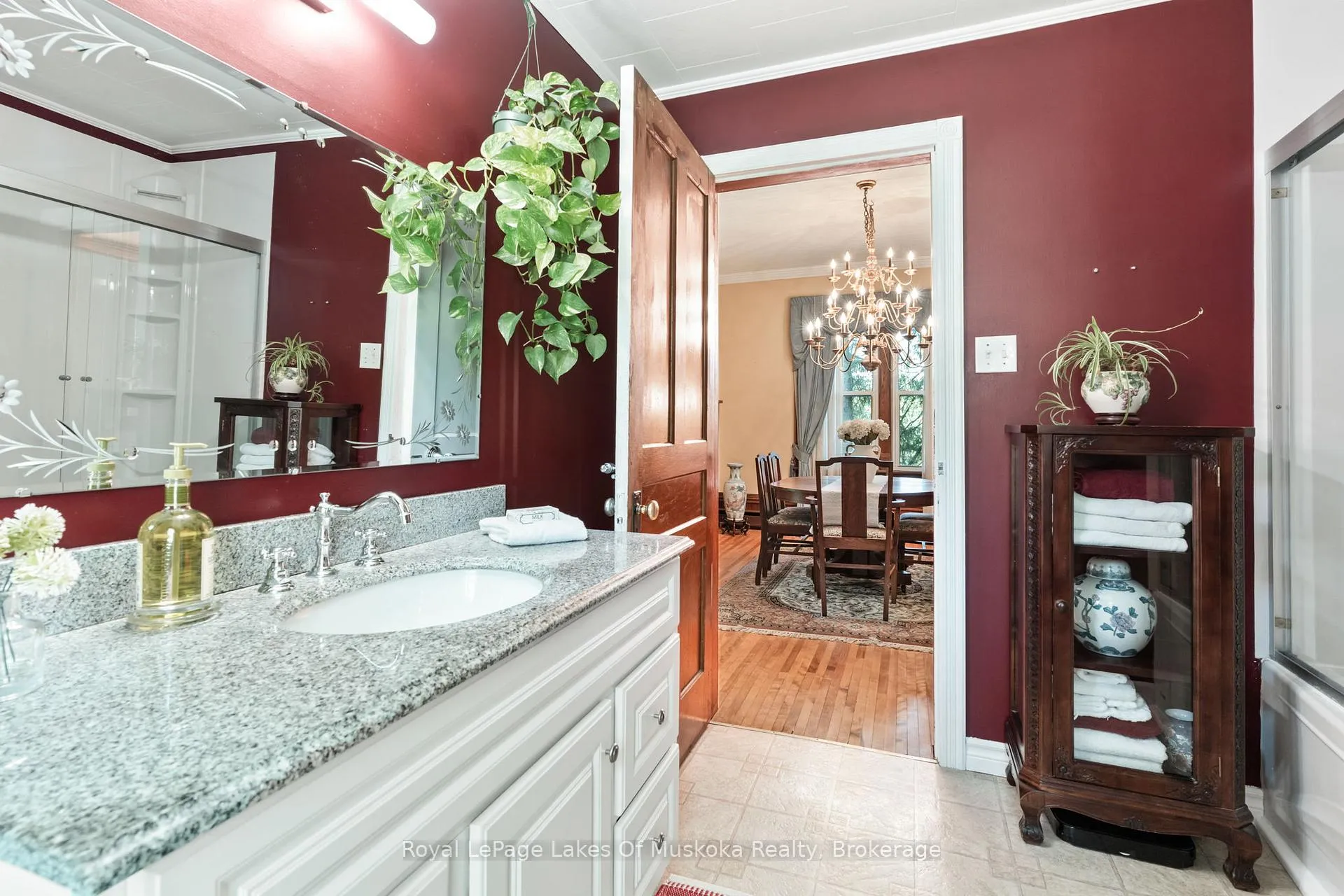 Photo 12 of 229 Fraserburg Road, Bracebridge, Macaulay — HOMEH