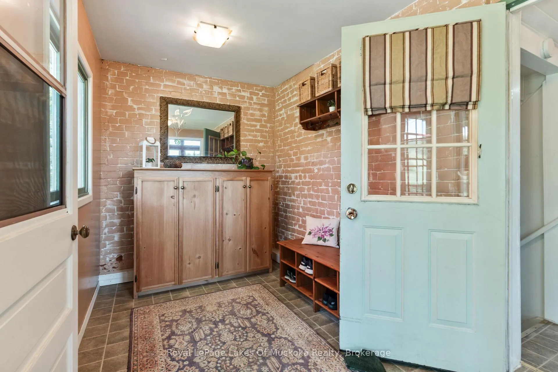 Photo 17 of 229 Fraserburg Road, Bracebridge, Macaulay — HOMEH