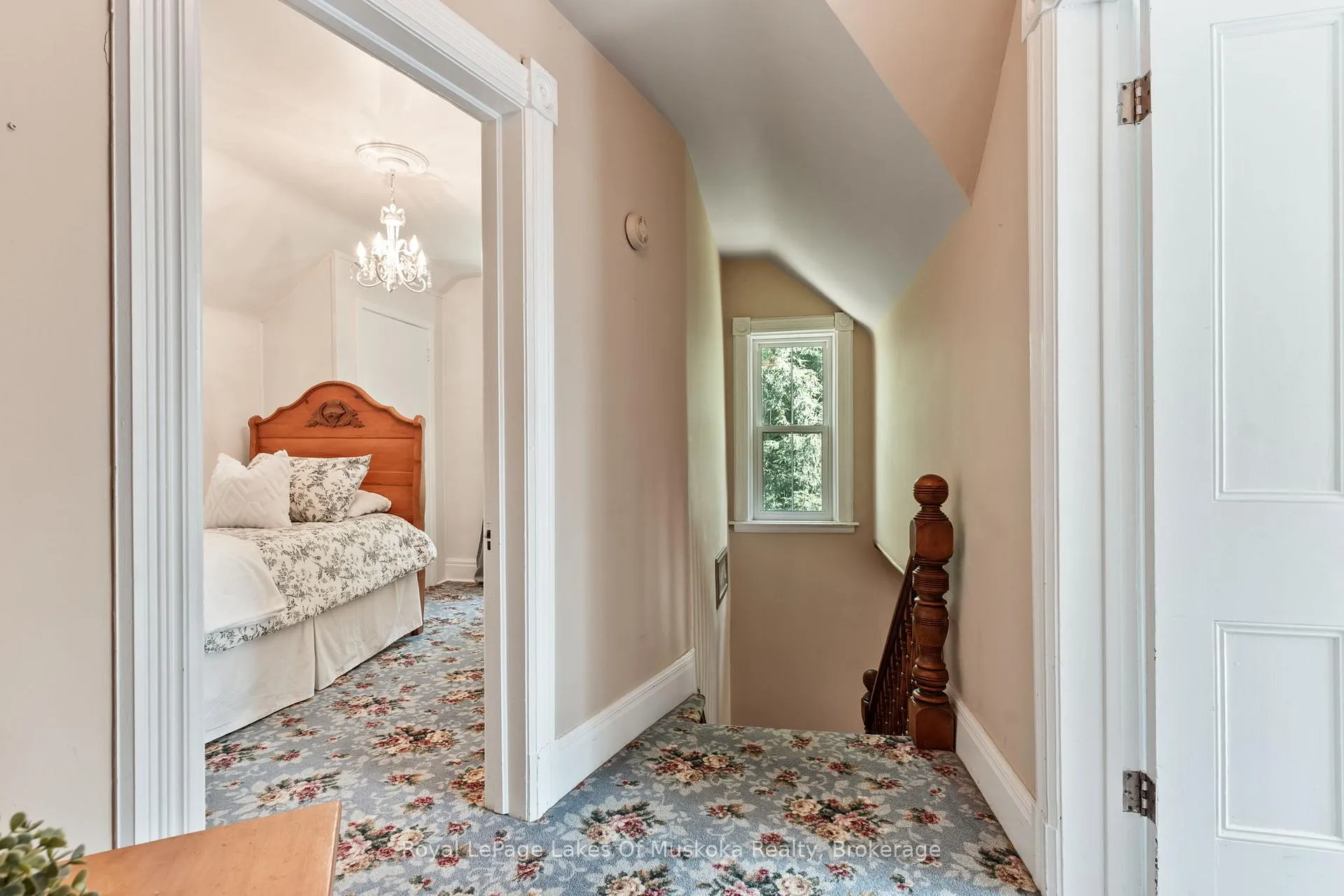 Photo 24 of 229 Fraserburg Road, Bracebridge, Macaulay — HOMEH