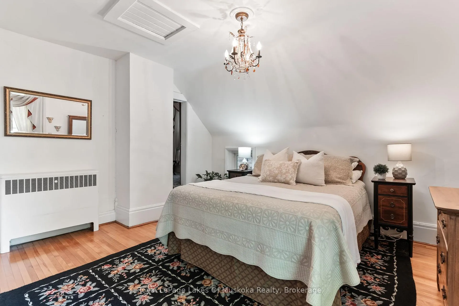 Photo 29 of 229 Fraserburg Road, Bracebridge, Macaulay — HOMEH