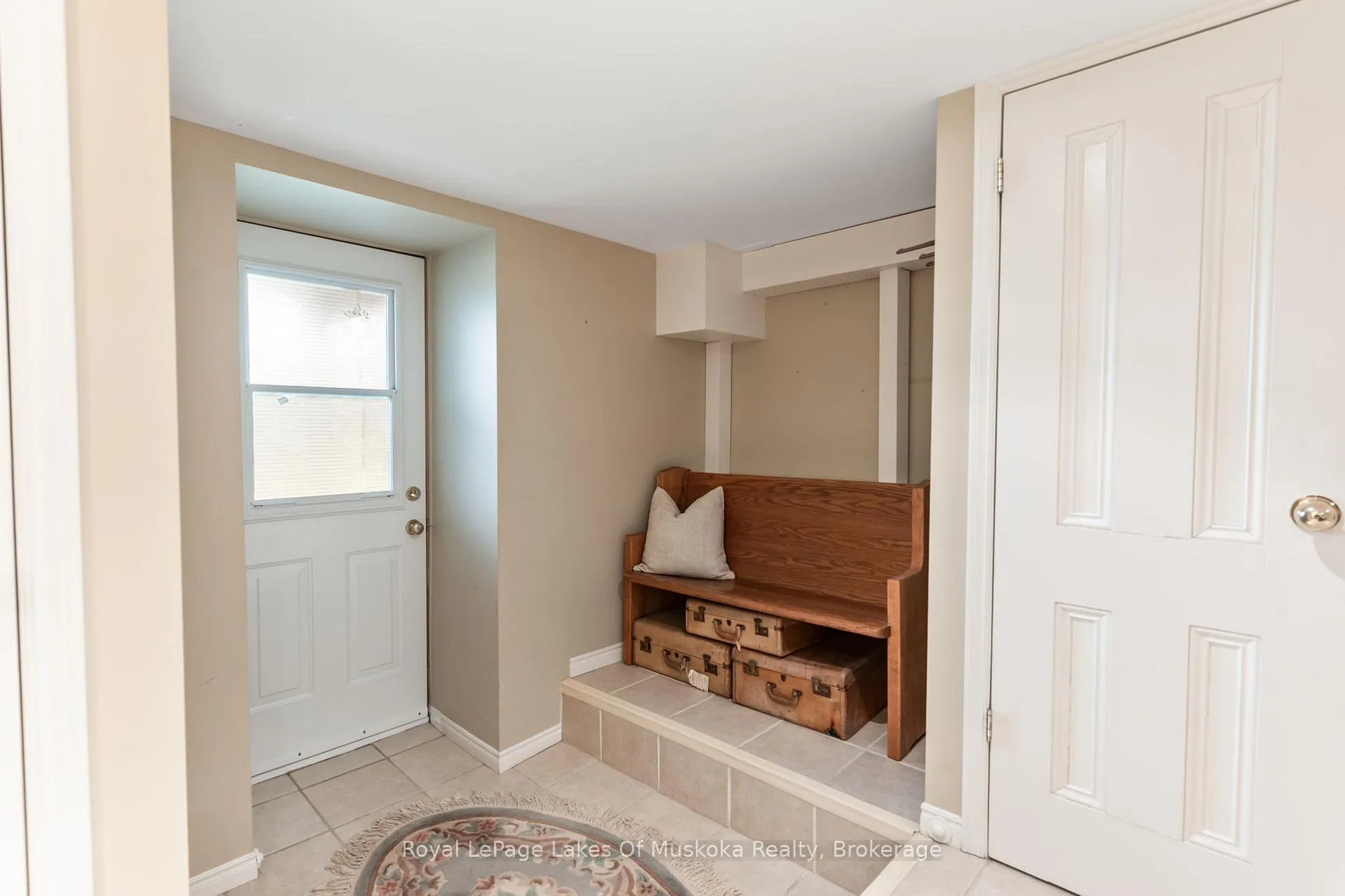 Photo 33 of 229 Fraserburg Road, Bracebridge, Macaulay — HOMEH