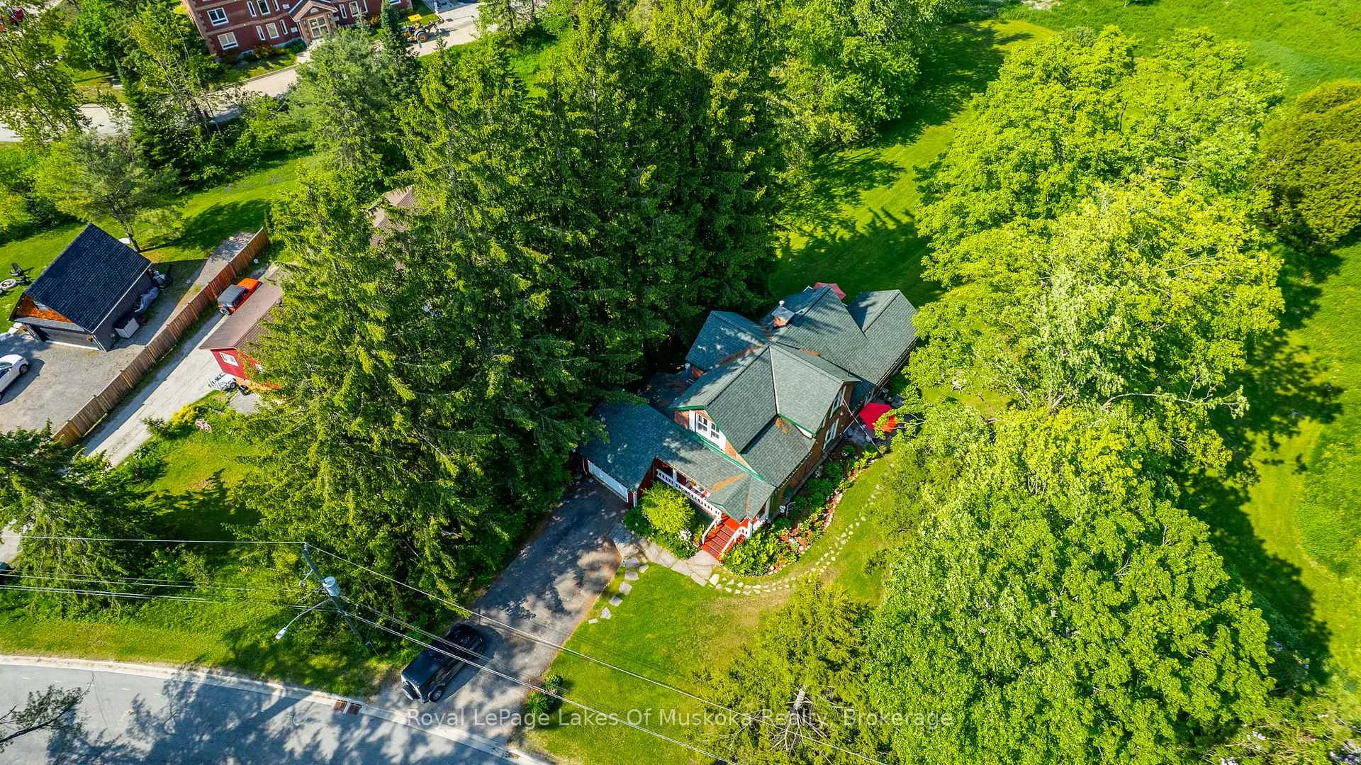 Photo 47 of 229 Fraserburg Road, Bracebridge, Macaulay — HOMEH