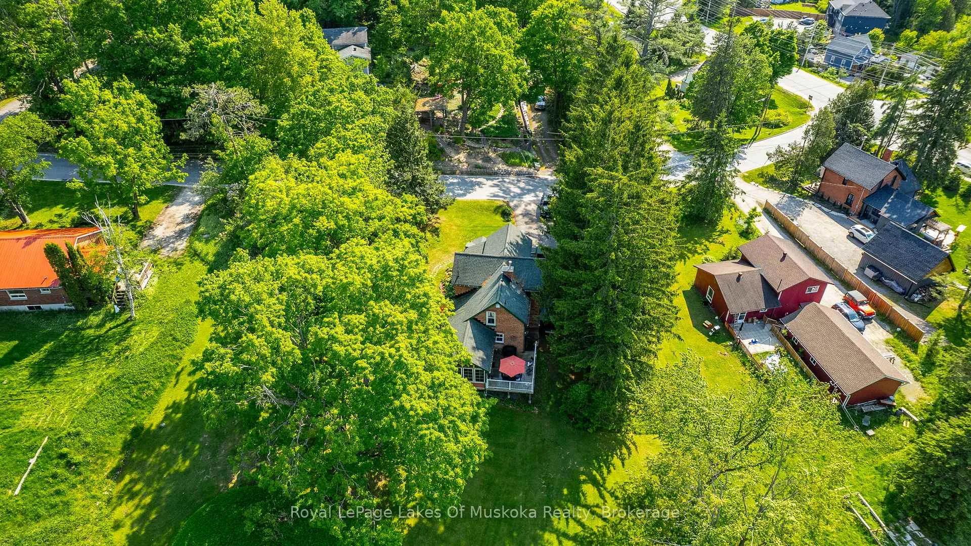 Photo 48 of 229 Fraserburg Road, Bracebridge, Macaulay — HOMEH