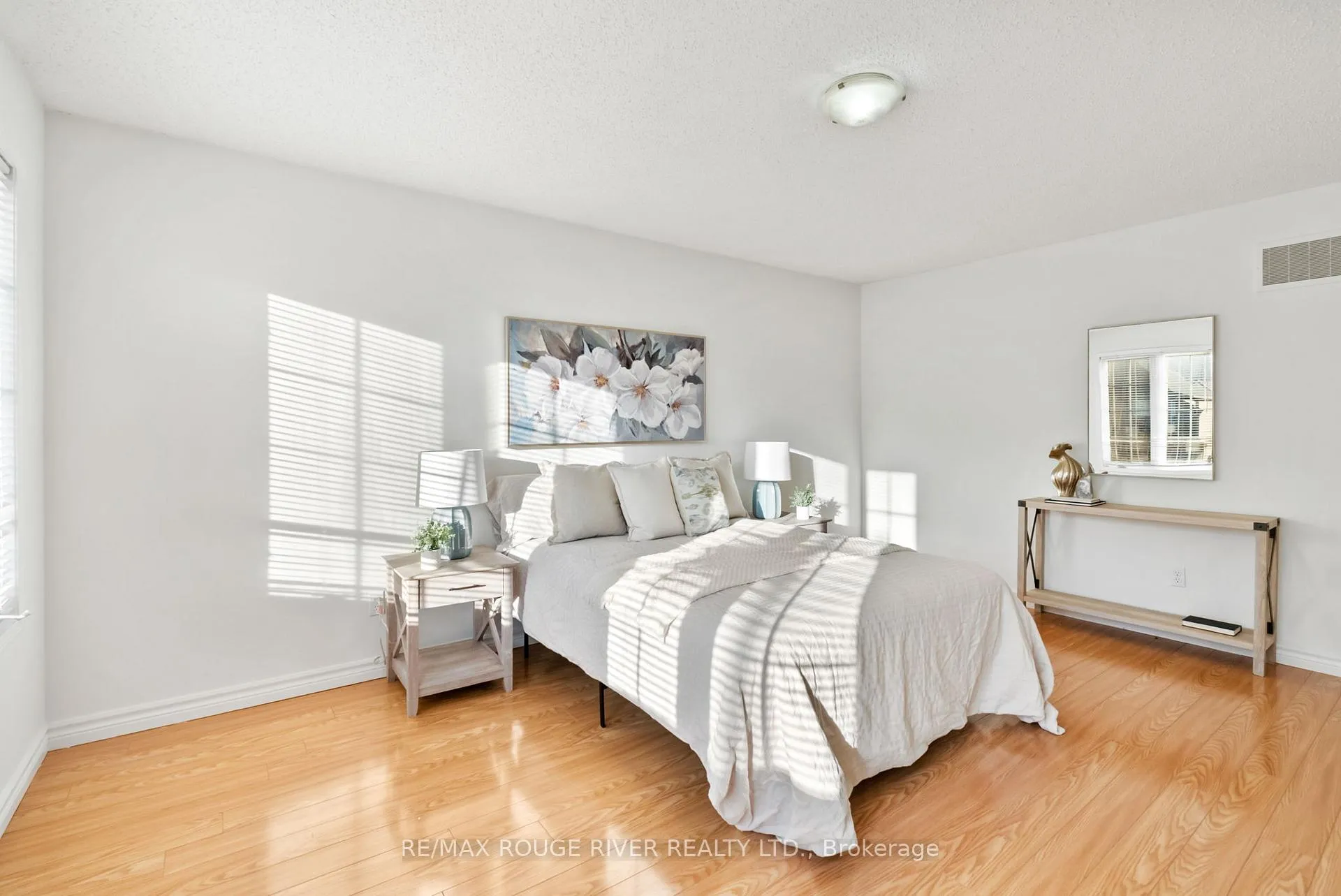 Photo 18 of 730 Shoal Point Road, Ajax, South East — HOMEH