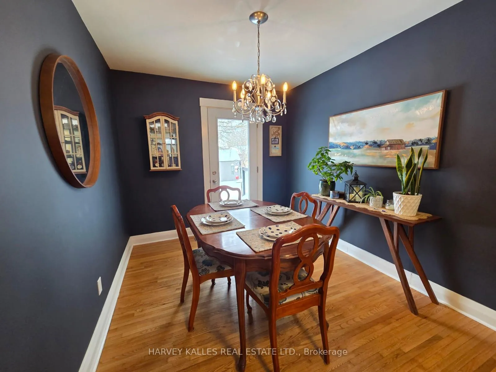 Photo 4 of 112 Dumble Avenue, Peterborough, Northcrest Ward 5 — HOMEH