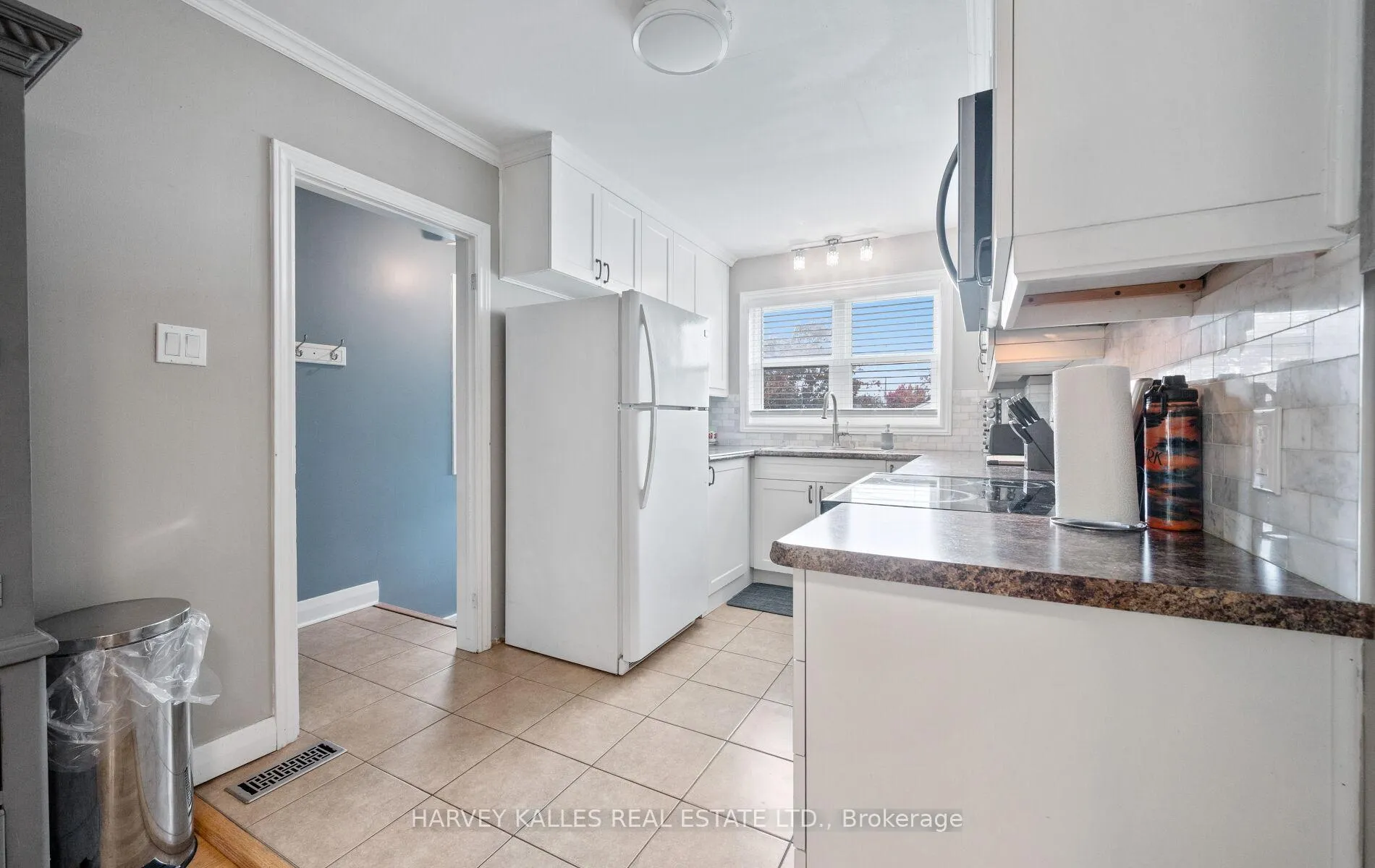 Photo 7 of 112 Dumble Avenue, Peterborough, Northcrest Ward 5 — HOMEH