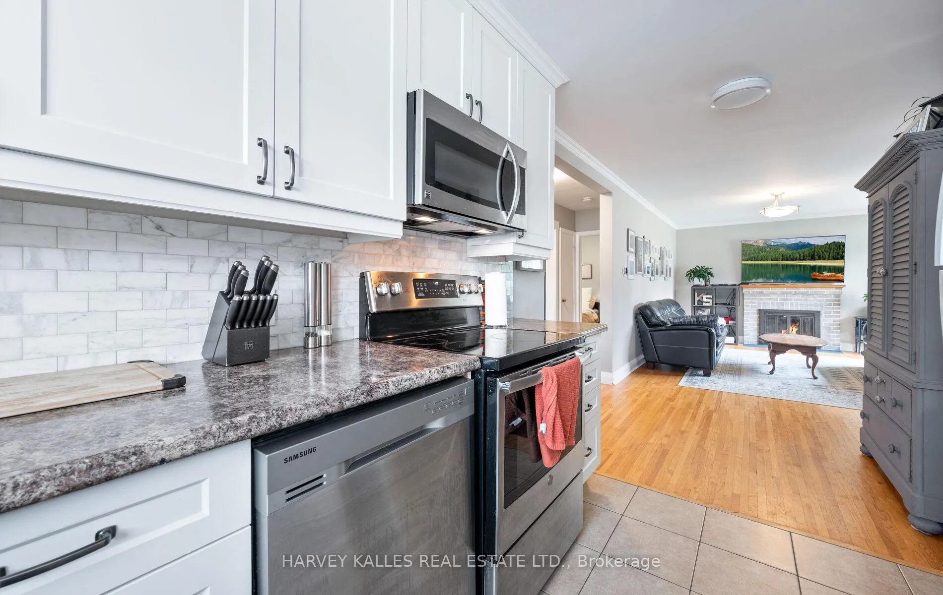 Photo 8 of 112 Dumble Avenue, Peterborough, Northcrest Ward 5 — HOMEH