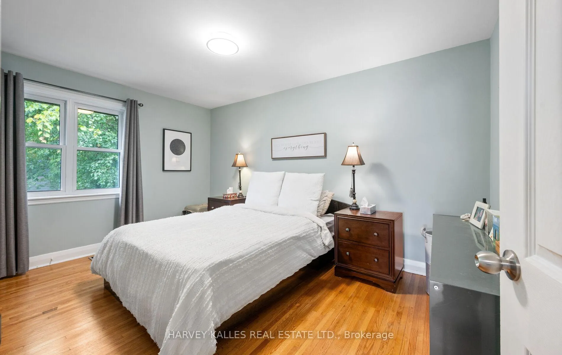 Photo 12 of 112 Dumble Avenue, Peterborough, Northcrest Ward 5 — HOMEH