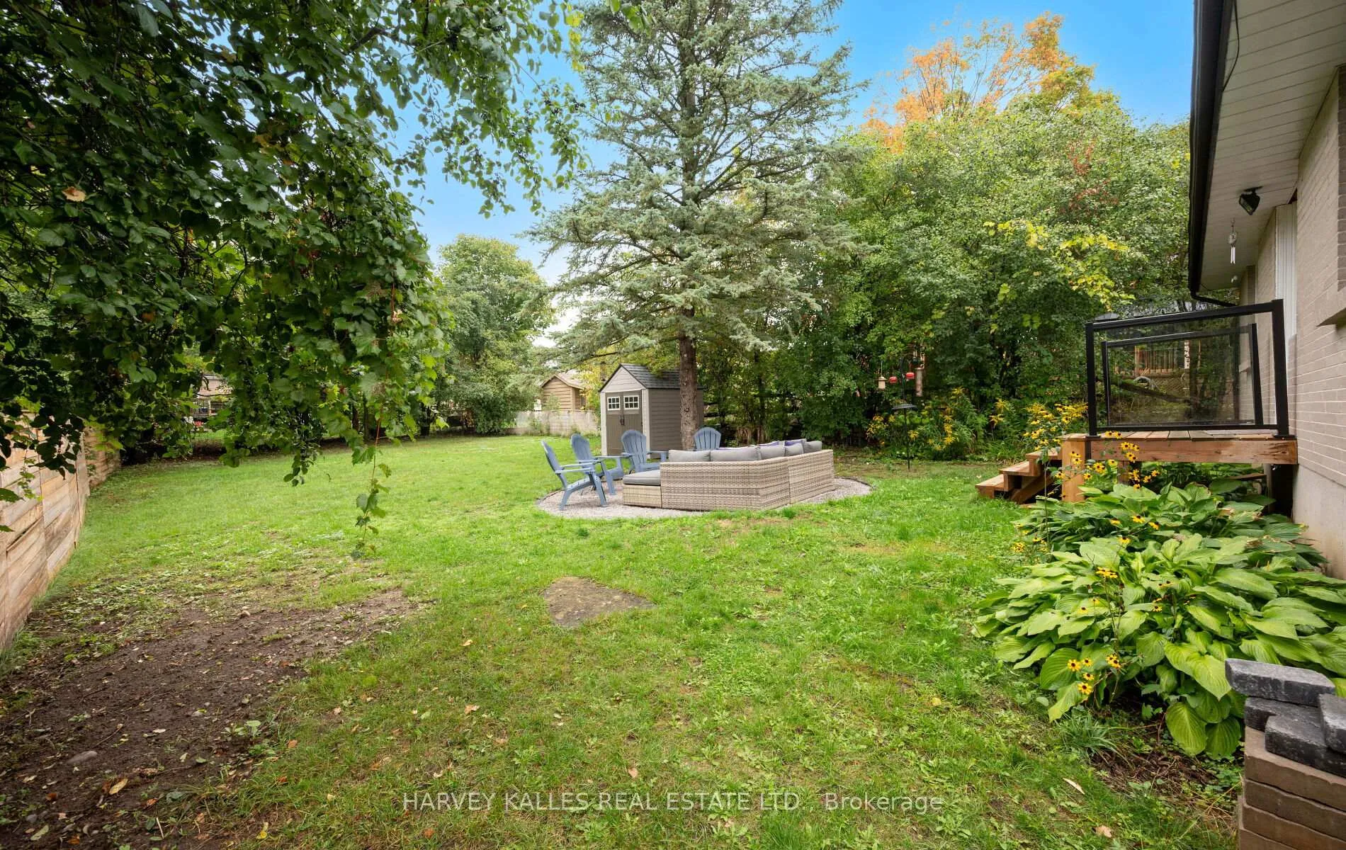Photo 24 of 112 Dumble Avenue, Peterborough, Northcrest Ward 5 — HOMEH