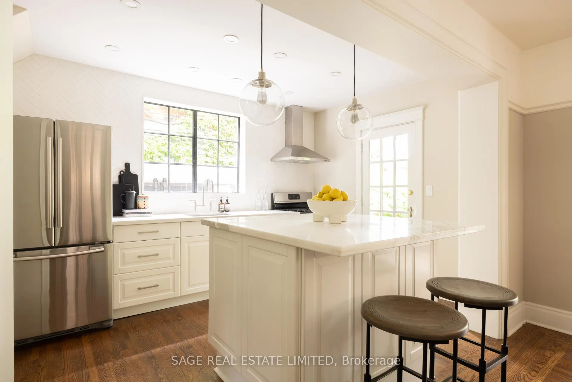 Photo 10 of 124 Cline Avenue N, Hamilton, Westdale — HOMEH