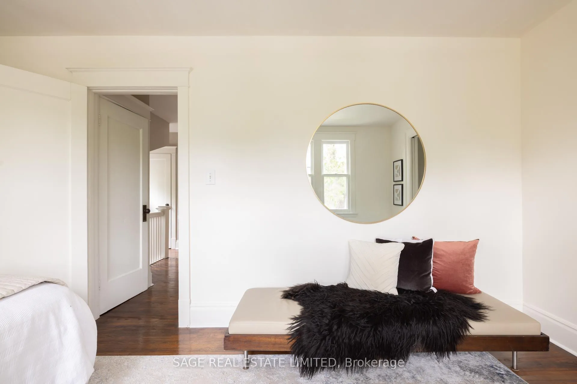 Photo 23 of 124 Cline Avenue N, Hamilton, Westdale — HOMEH
